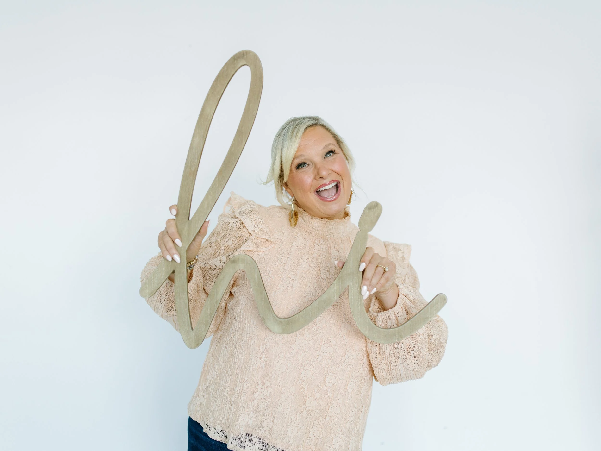 Meet Willow — House of James