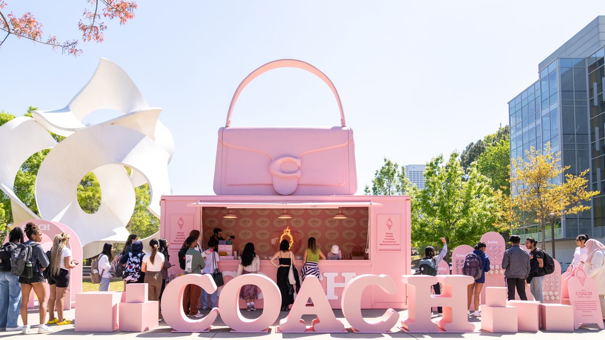 A Deep Dive into How Mobile Tours Interact With Pop-Up Retail Activations