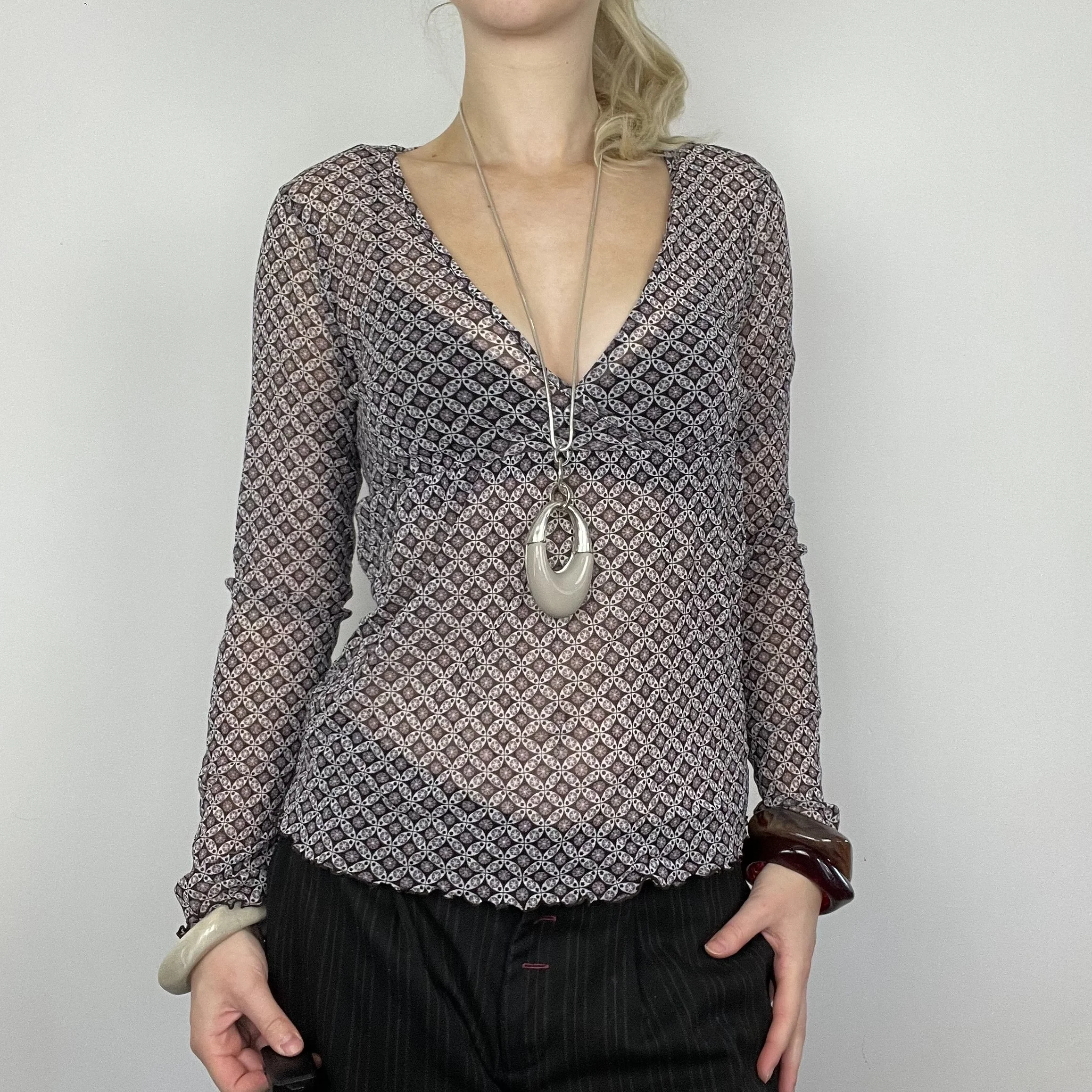 M mesh sheer black-and-white monochrome pattern long sleeve graphic print V-neck tie up blouse