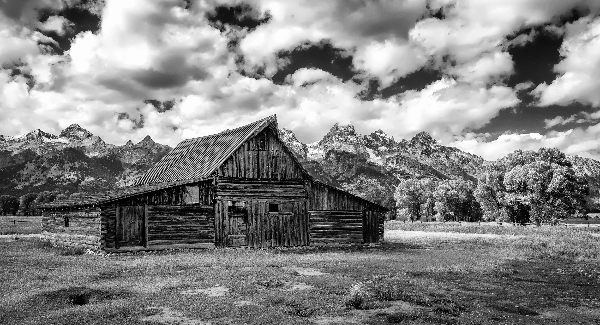 ys 125 sharp edges b&w.jpg