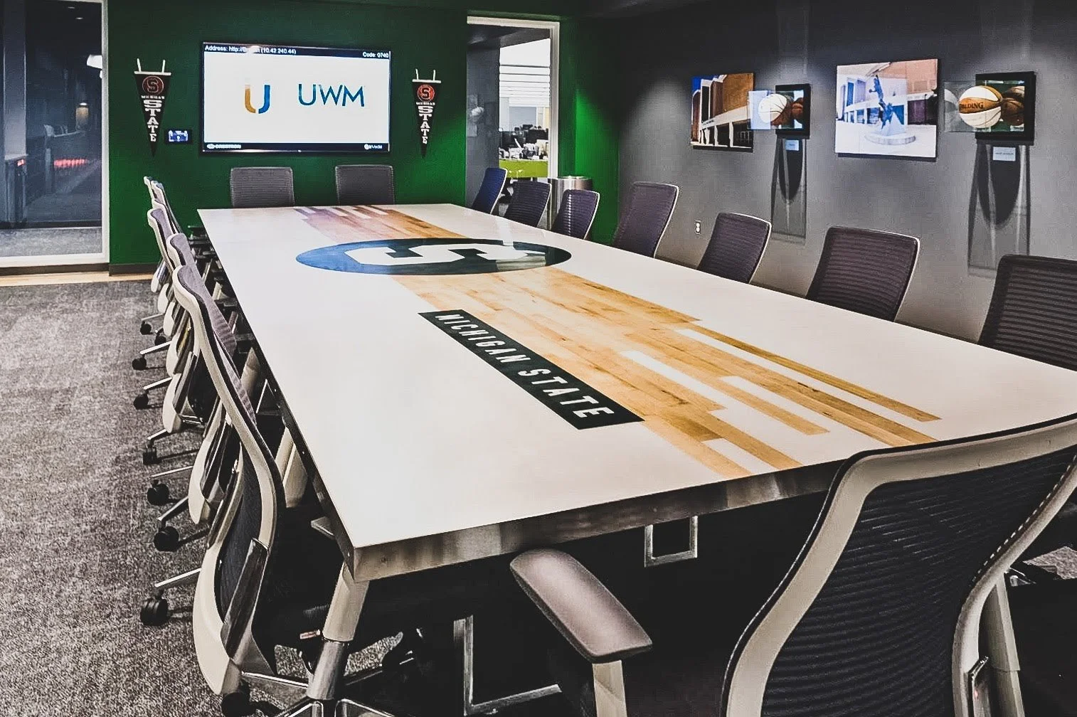UWM: Headquarters — Design Craftz