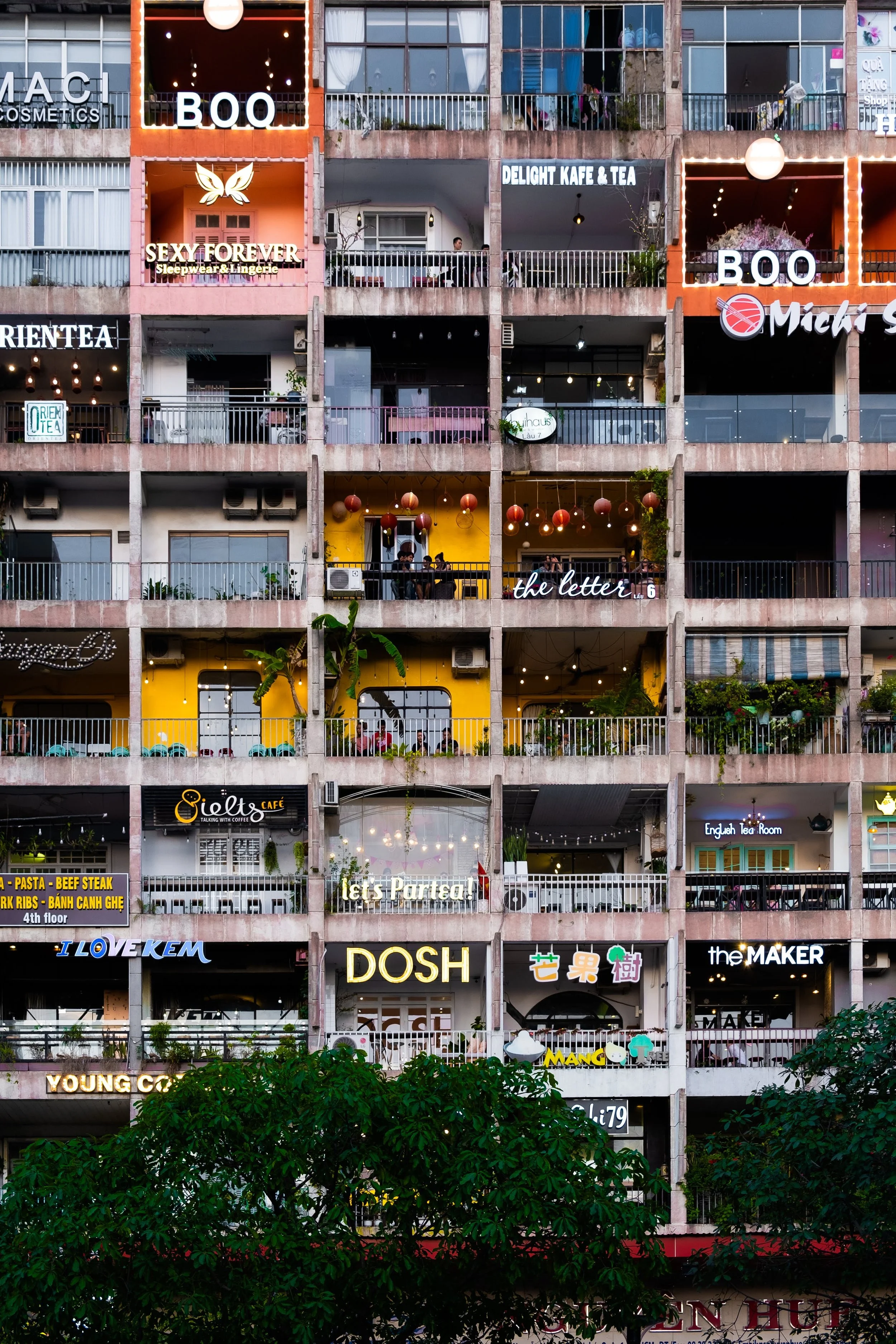 Saigon--2.jpg