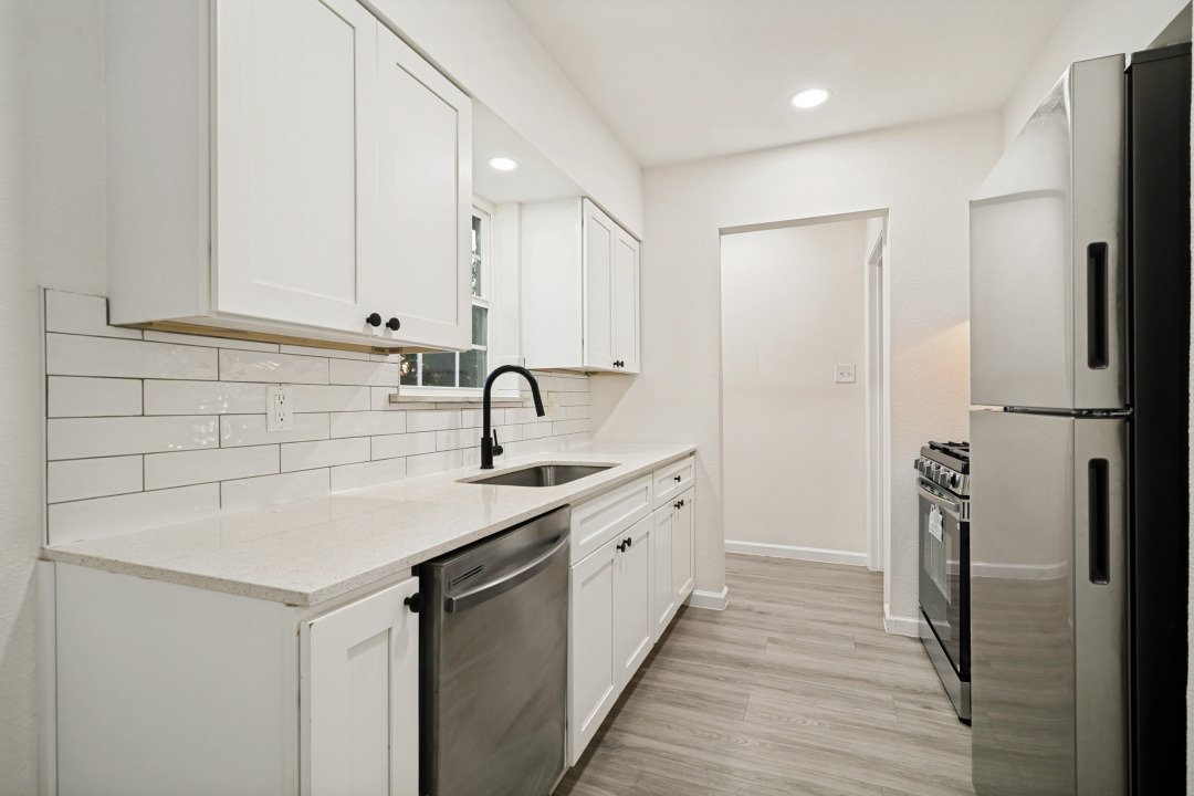 1319 Eastern Heights Kitchen (Entry).jpg