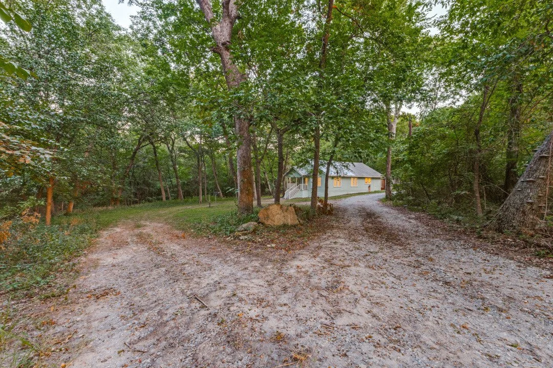 2990 County Road 568 Front Driveway.jpg