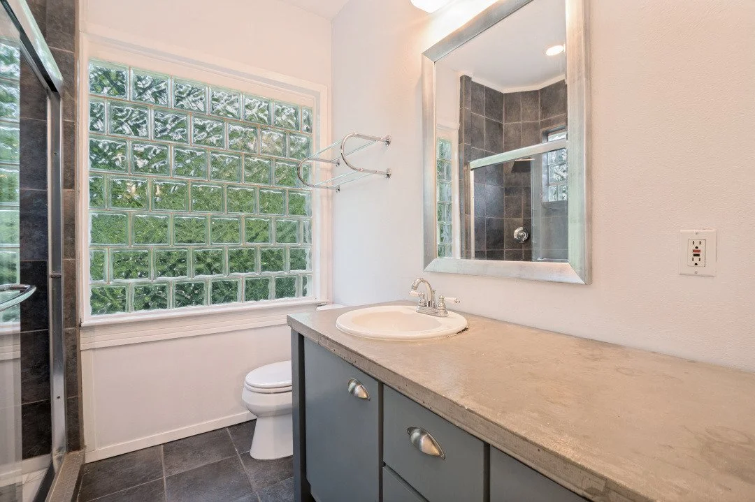 1233 Lady Lane Primary Bath.jpg