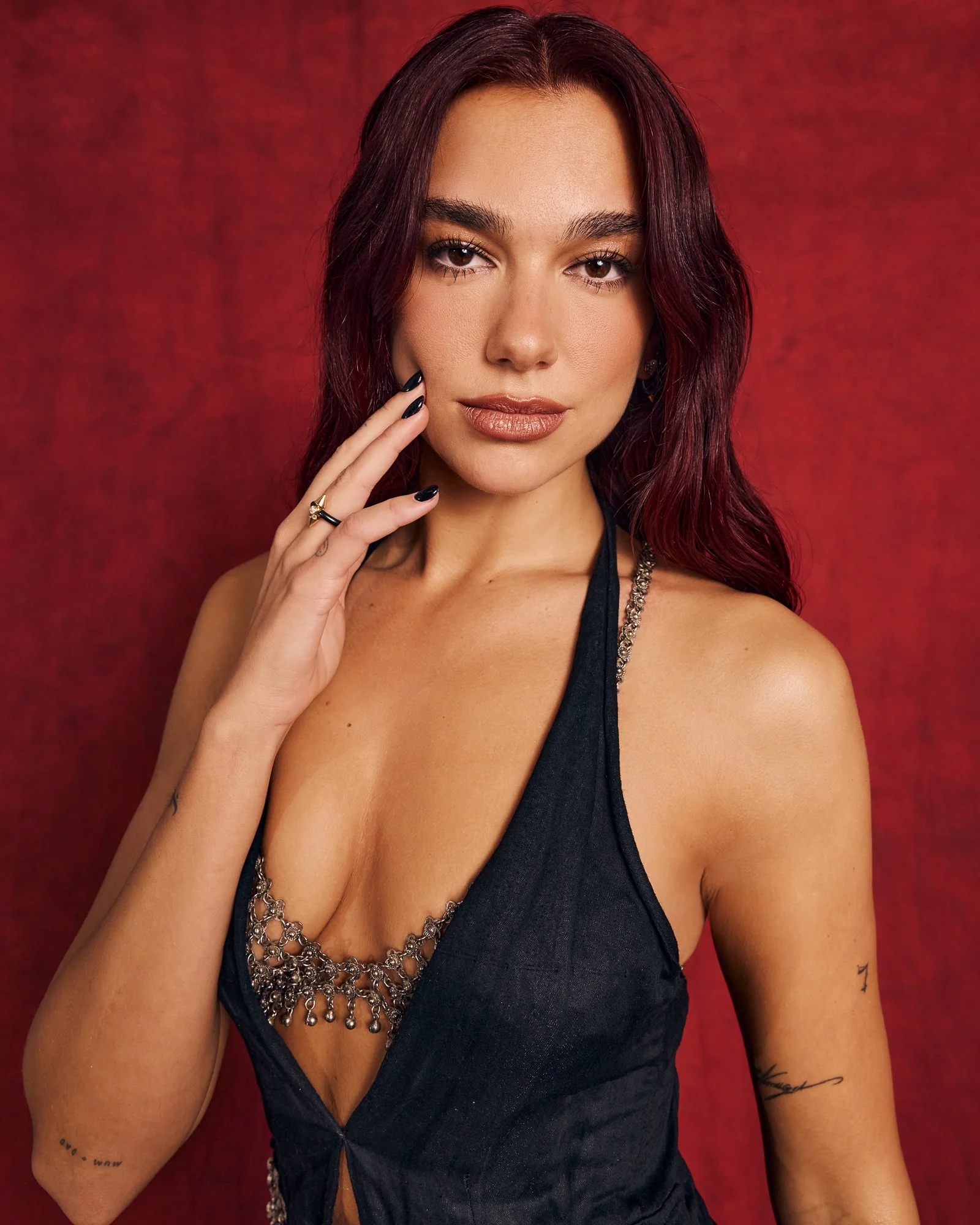 IHEARTRADIO_FRIDAY_NIHALS0305 1000495_2.jpg