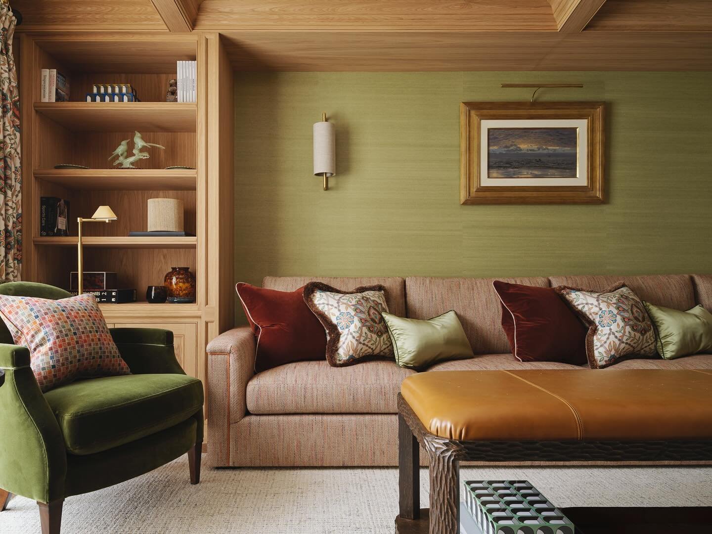 S U M M E R  L O V I N | #summerlovin
-
A back of house area bought into liveable square footage in a house in Belgravia&hellip; 
-
The client said it was the most comfortable, they&rsquo;ve ever sat on!  This makes me very happy. 
-
This collaborati