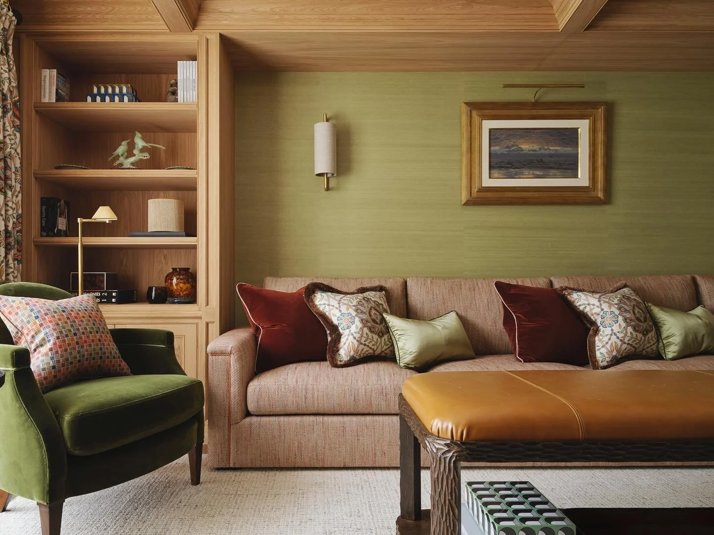 S U M M E R  L O V I N | #summerlovin
-
A back of house area bought into liveable square footage in a house in Belgravia&hellip; 
-
The client said it was the most comfortable, they&rsquo;ve ever sat on!  This makes me very happy. 
-
This collaborati