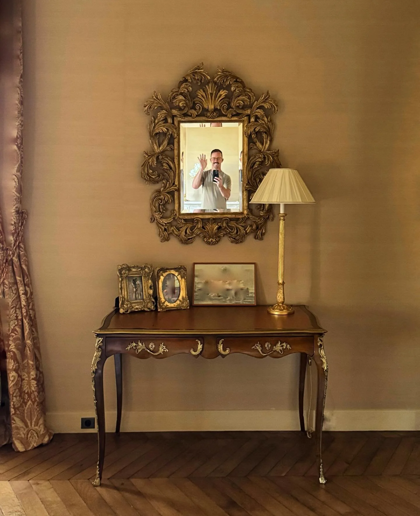 F R A N C E | #france
-
Day trip site visit to France&hellip; 
-
#whatfun #lovemyjob #peekapoo #france #bergerac #interiordesign #interiordesignerslife #architecturalinteriordesigner #daytrip #thisiswhatwedo #letsmakeithappen #longstandingclient #and