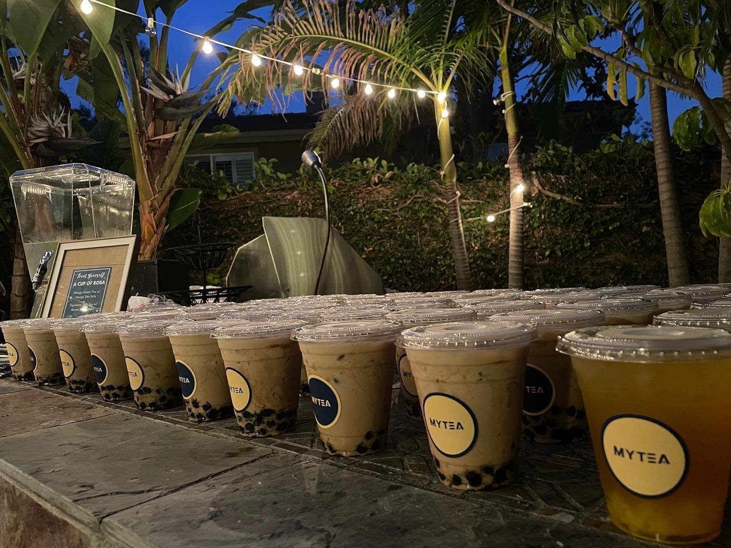 Catering for graduation party
#boba #bobatea #bobamilktea #brownsugar #brownsugarboba #brownsugarmilktea #greentea #mangogreentea #catering #occatering #milktea #milktealover #milkteaaddict #milkteaboba #bobalife #bobalover #bobaaddict #bobadrinks #b