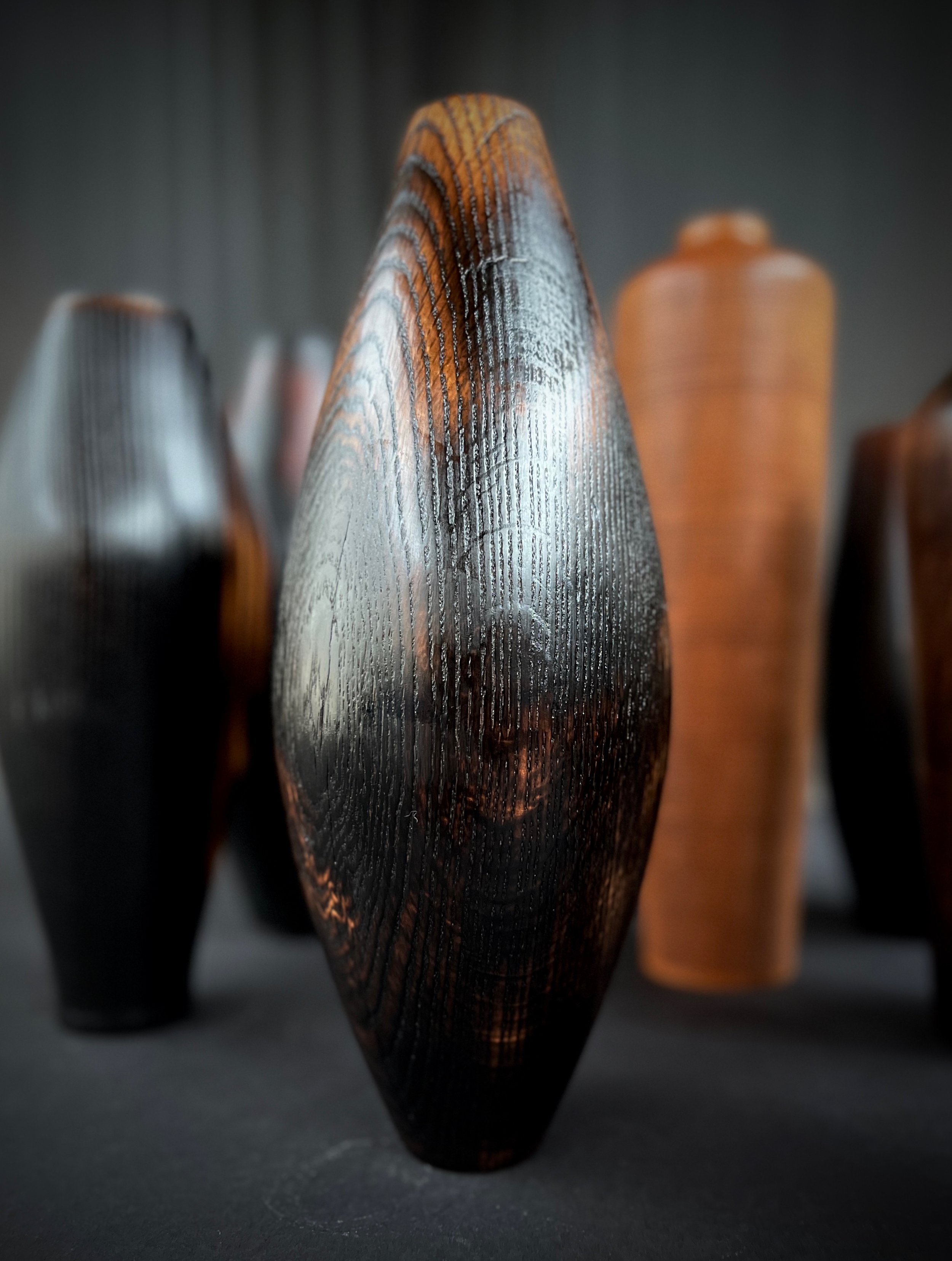 RED OAK VASE 12"