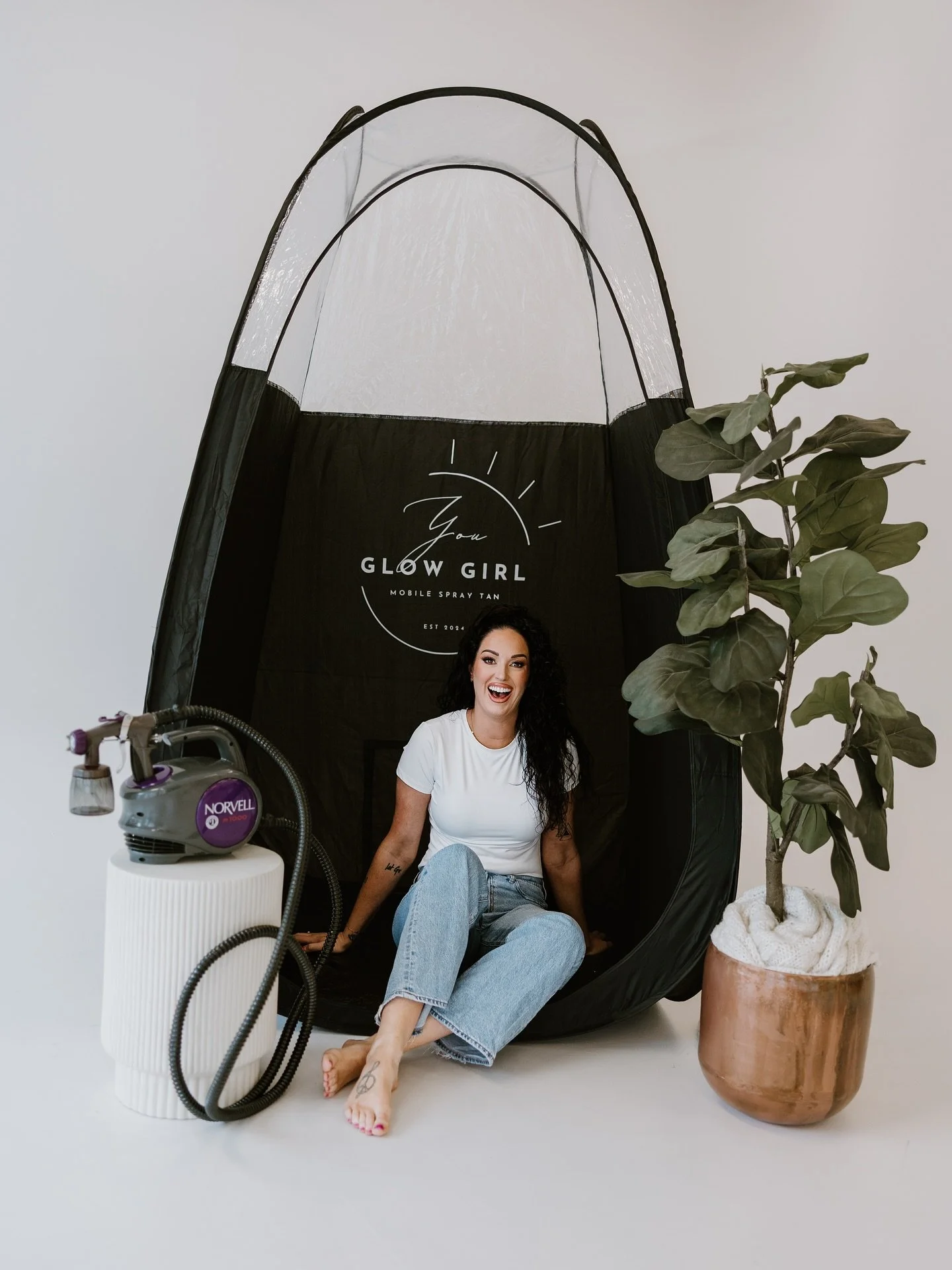 I&rsquo;m Meagan 👋🏼 or Meg. I&rsquo;m the gal behind the gun. Lot of new faces here, so this is what&rsquo;s up:

&bull;I&rsquo;m married to my best friend, SD born &amp; raised, and a fiercely loyal friend. 
&bull;I love dogs, cleaning, organizing