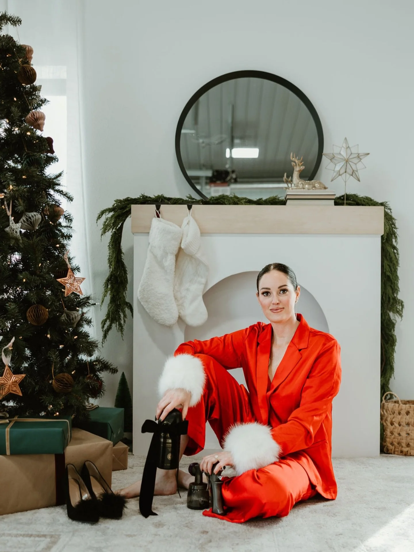 May your days be merry &amp; bright, and may your glow sleigh tonight 💋✨ MERRY CHRISTMAS &mdash; Meg

Mobile spray tanning Sioux Falls, spray tan near me, spray tanning near me, testimonial, female owned business, salon content ideas, entrepreneur, 