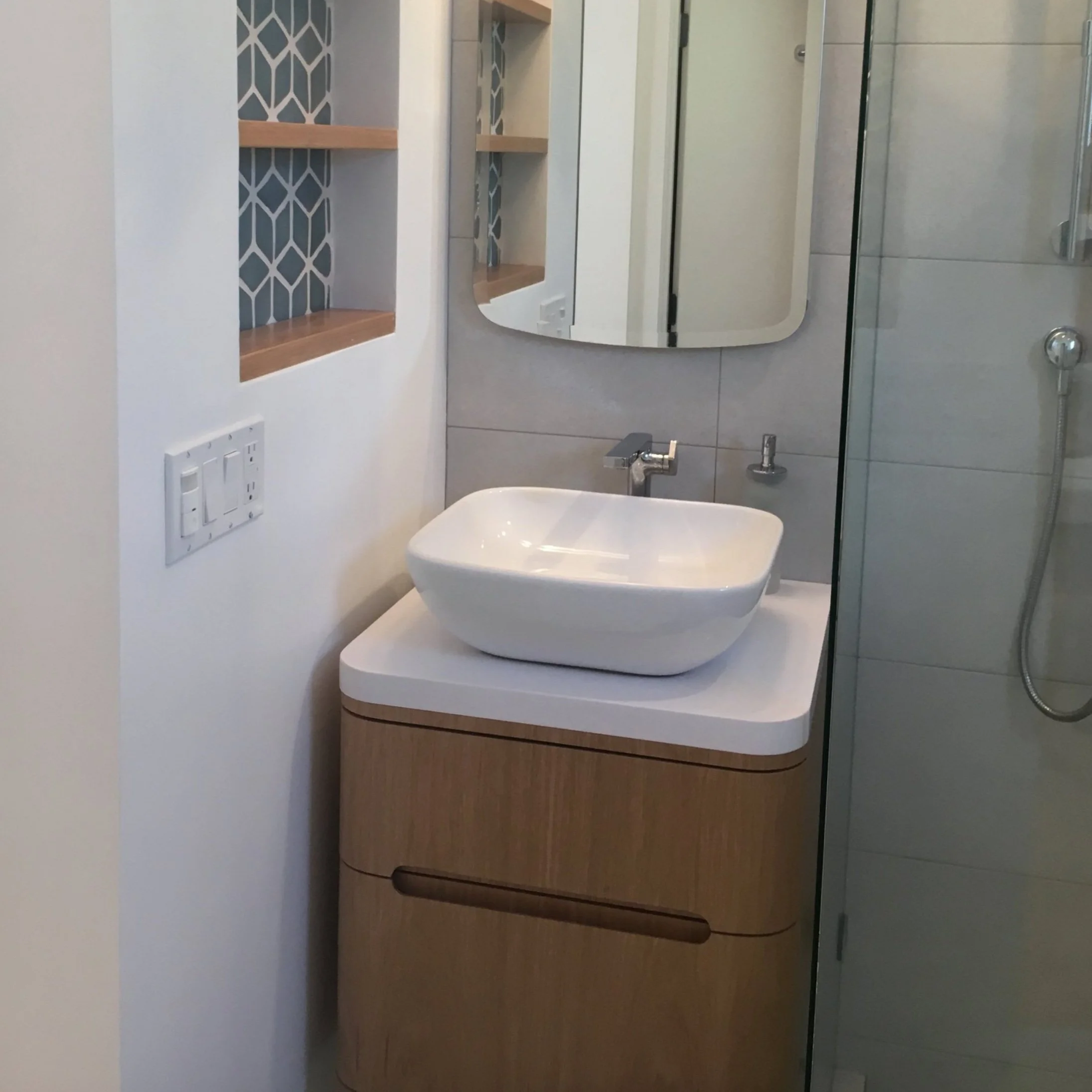 Custom Modern Bathroom Floating Vanity