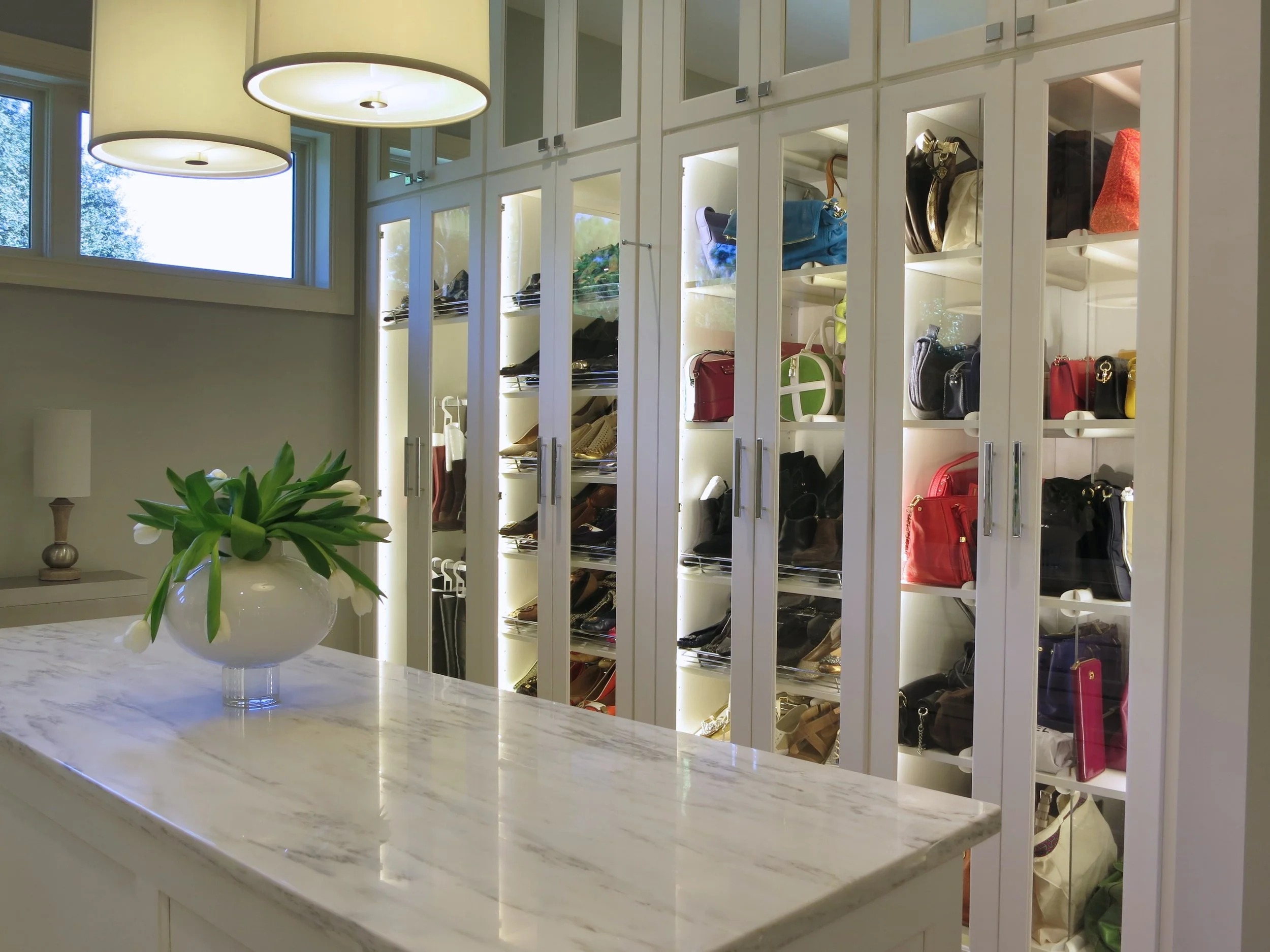 Hi End Custom Closet