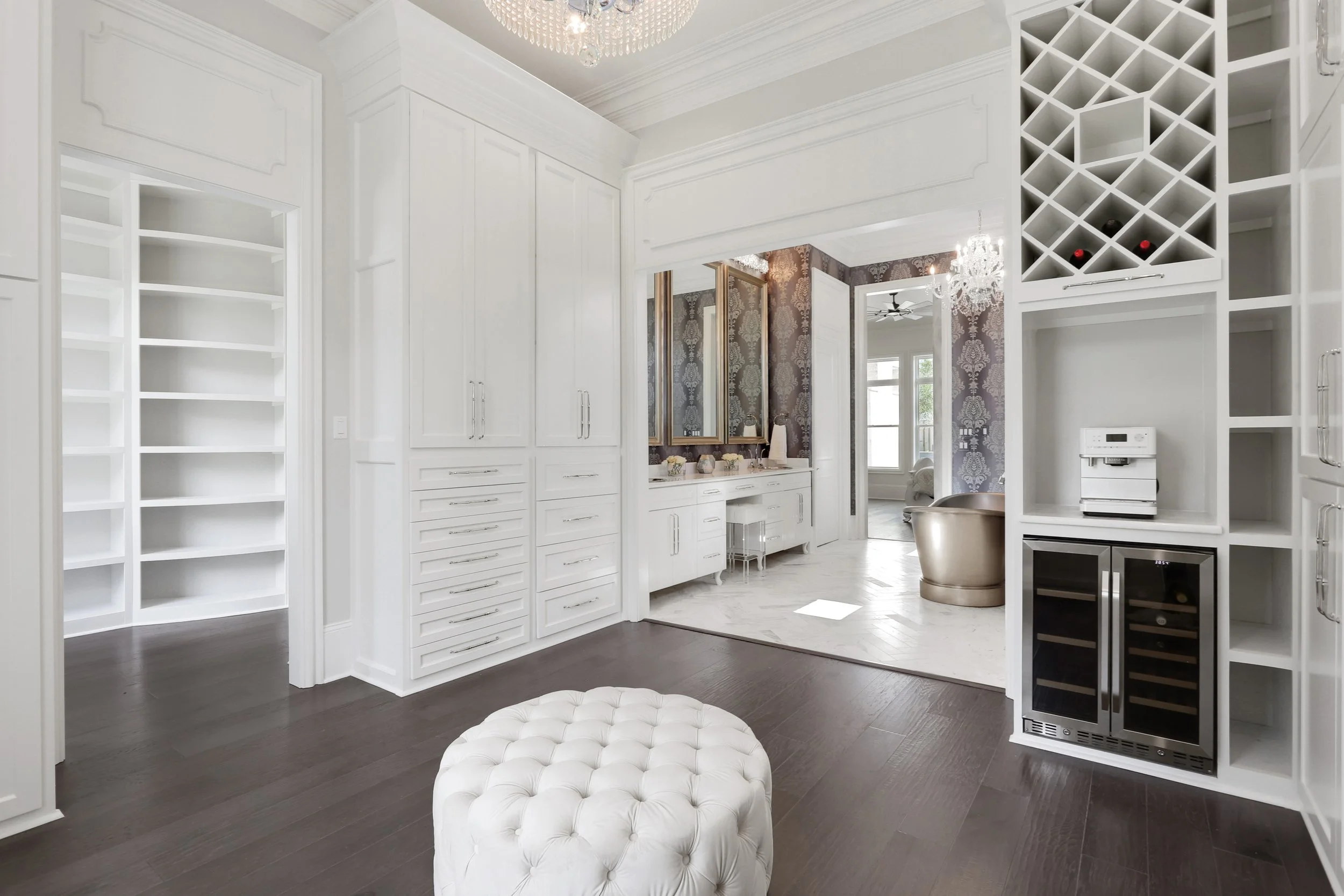 Hi End Closet Design