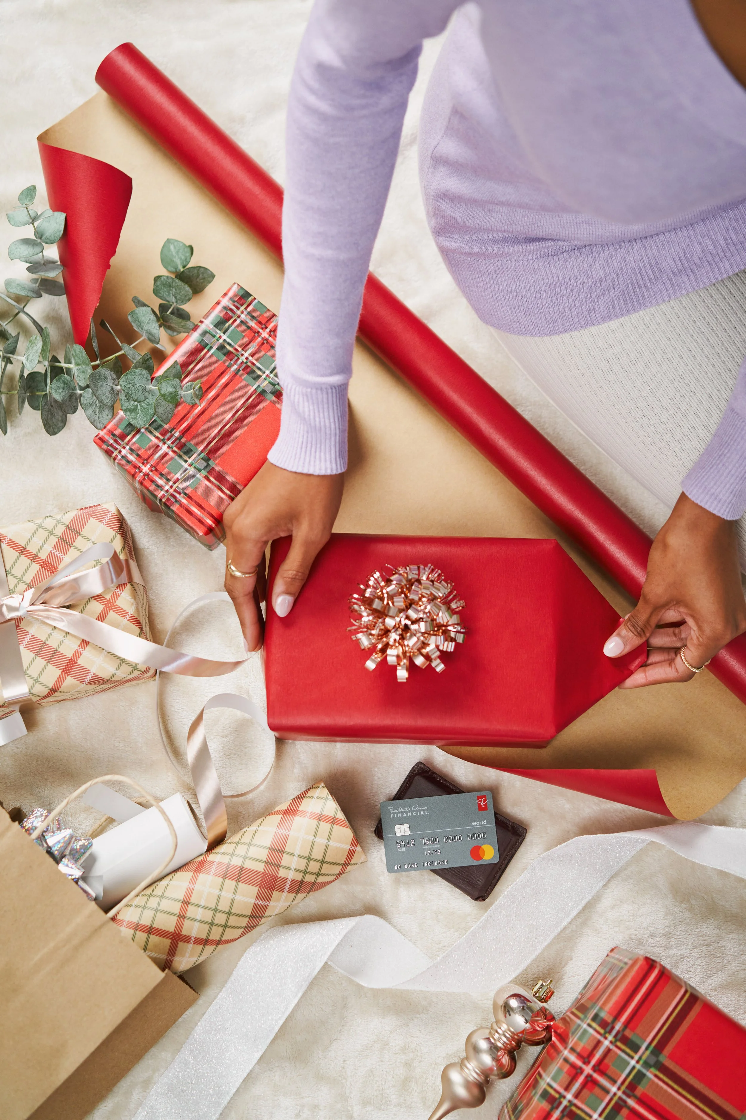 03_PCFinancial_02-HolidayGiftWrap_0546_v2_sRGB.jpg