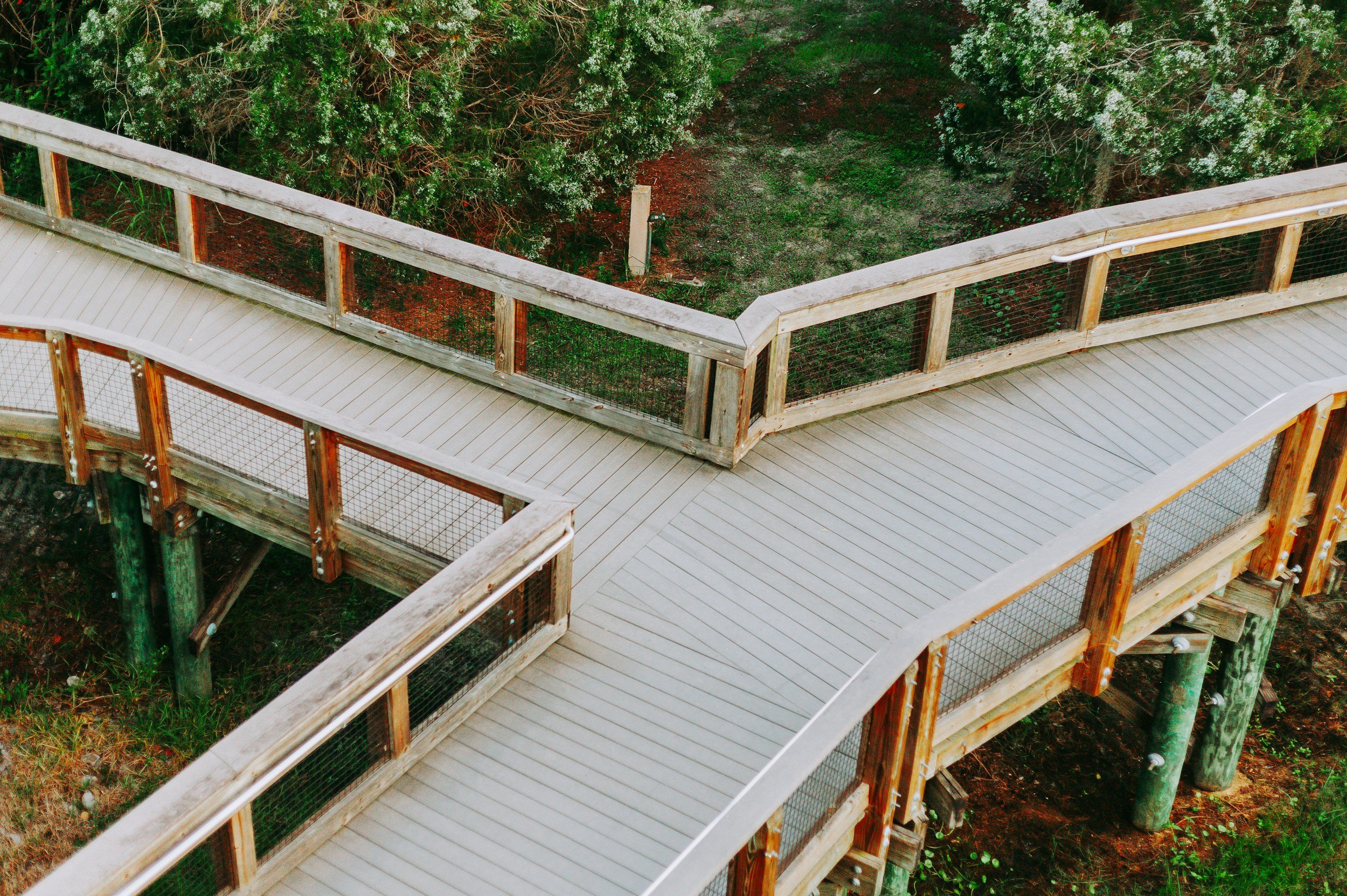 walkway_wooden_lifetransitions_therapy_losangeles