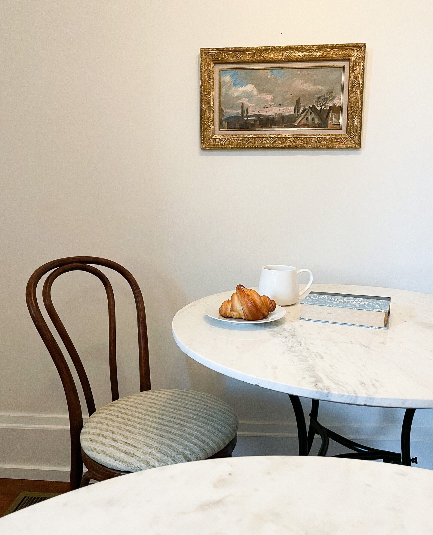 It's almost the weekend! Pull up a bistro chair and stay awhile ☕️⁠
.⁠
.⁠
.⁠
.⁠
#greenvillesc #southcarolina #gvltoday #gvl360 #yeahthatgreenville #visitgreenvillesc #southernliving #southernhome #thisoldhouse ⁠#luxurytravel #boutiquetravel #thanksfo