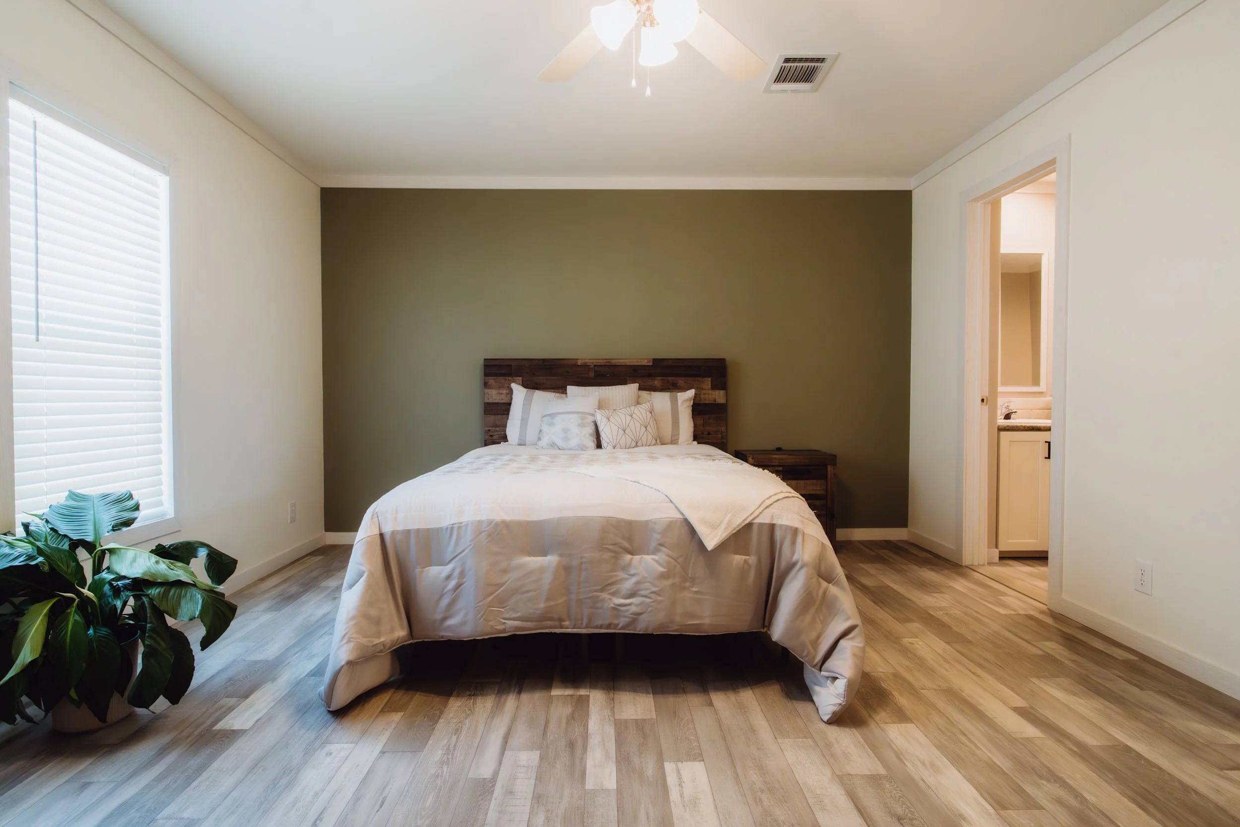Bedroom interior photography captured by 2ten Marketing for manufactured home community marketing