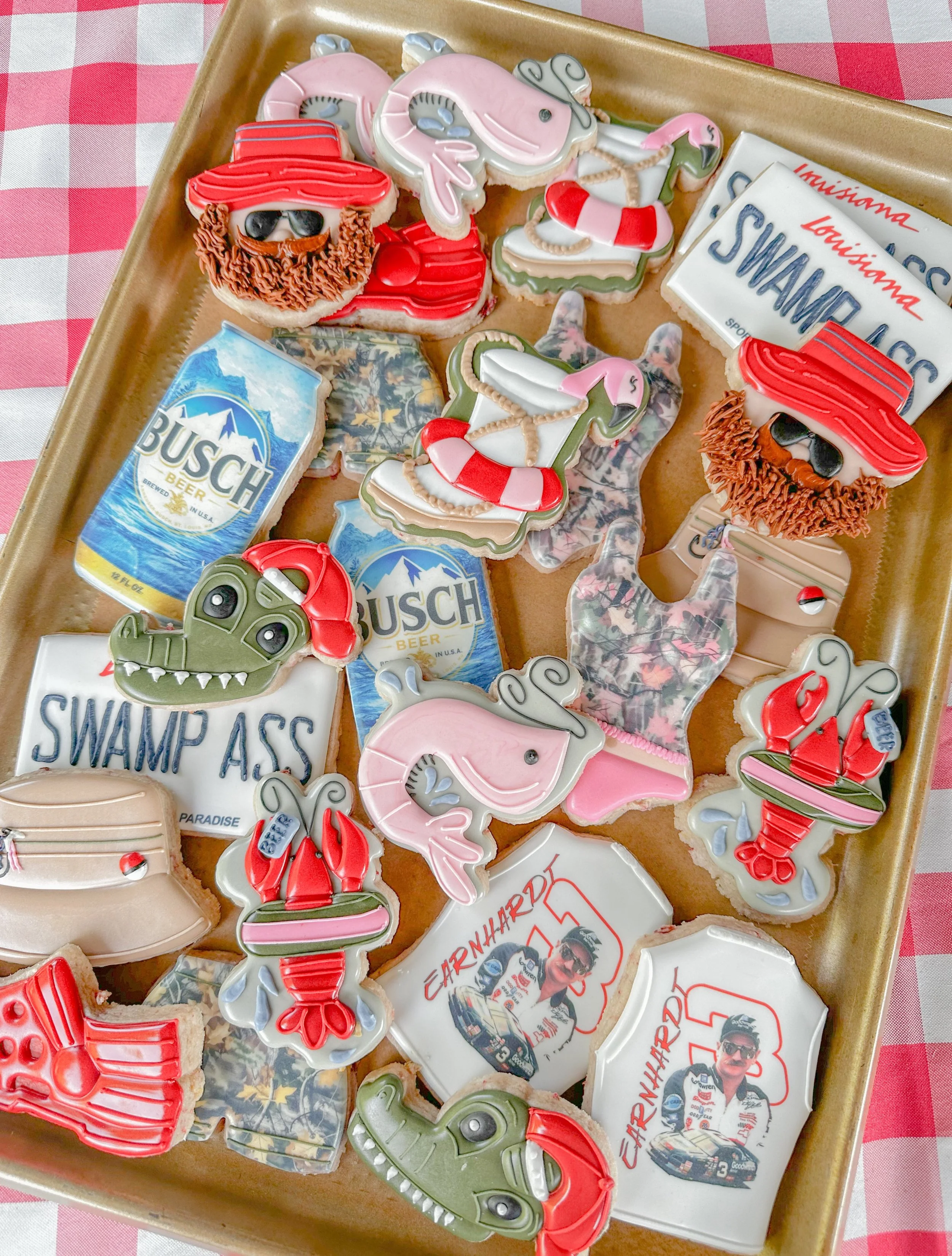 It&rsquo;s swamp season around these parts. 

#bessiebakes #customcookies #cajun #houston #swamp