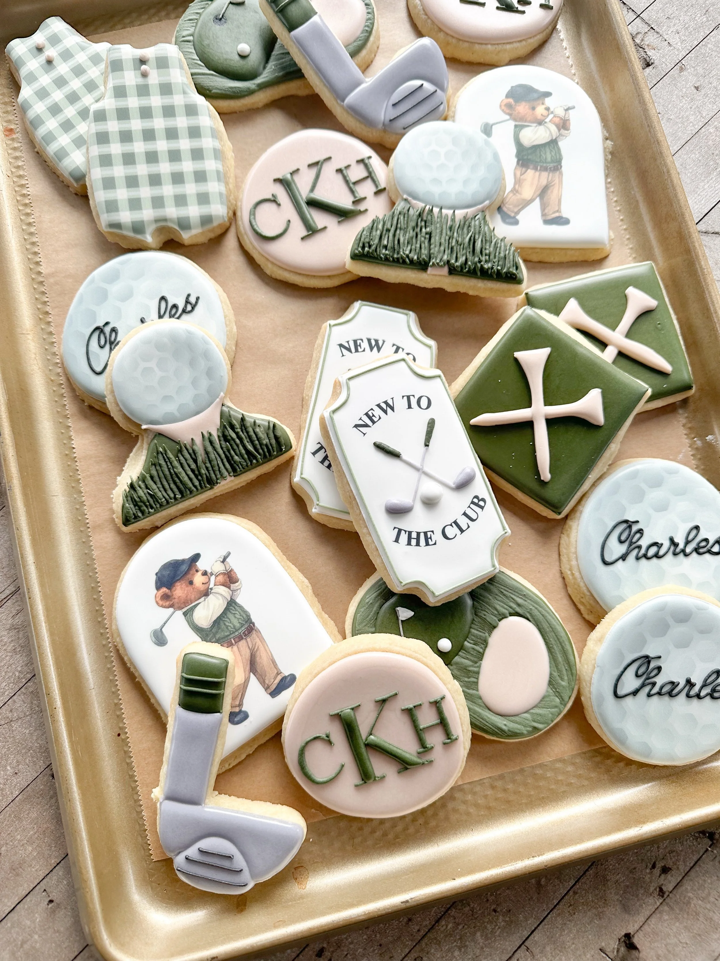Charles is new to the club. 

#bessiebakes #customcookies #babyshower #houston #golf