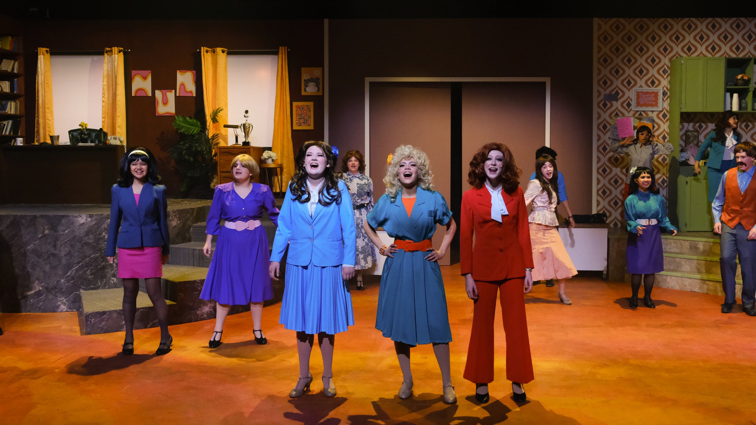9 to 5 The Musical production image photographed by Steve Wylie Photography