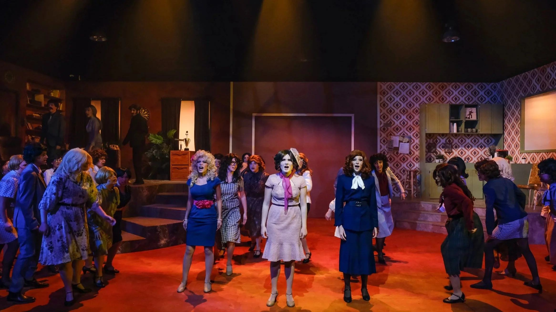 9 to 5 The Musical production image photographed by Steve Wylie Photography