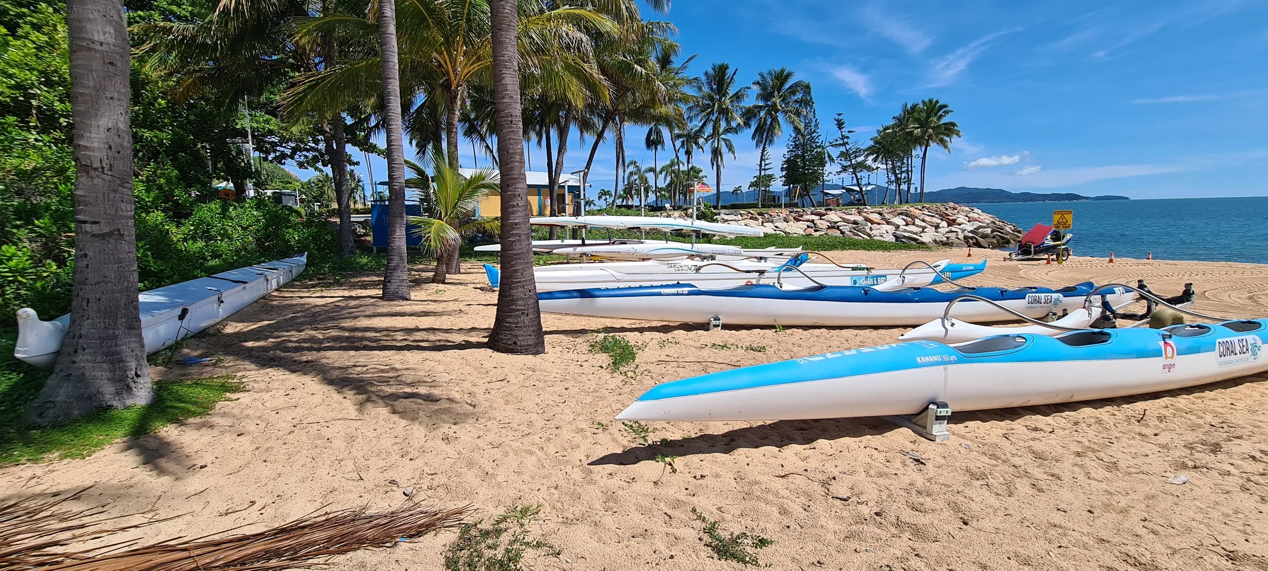 HYDRO HALOS FOR OUTRIGGER CANOEING