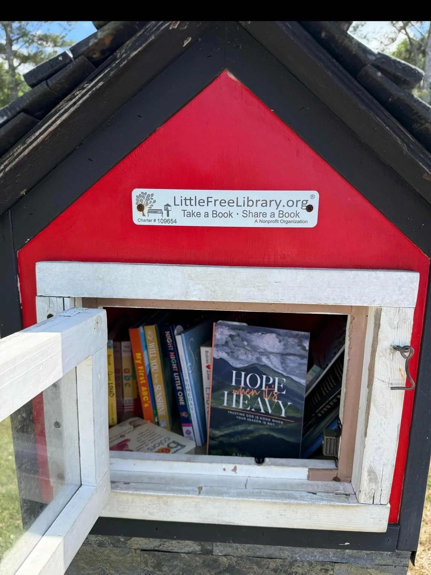 Are you near the Chattanooga / Cleveland TN area? Where are some other free lil Libraries people can visit &amp; enjoy? We discovered this one recently and went back to drop off a copy of my book today 🙏

Love resources like this! It was so sweet ho