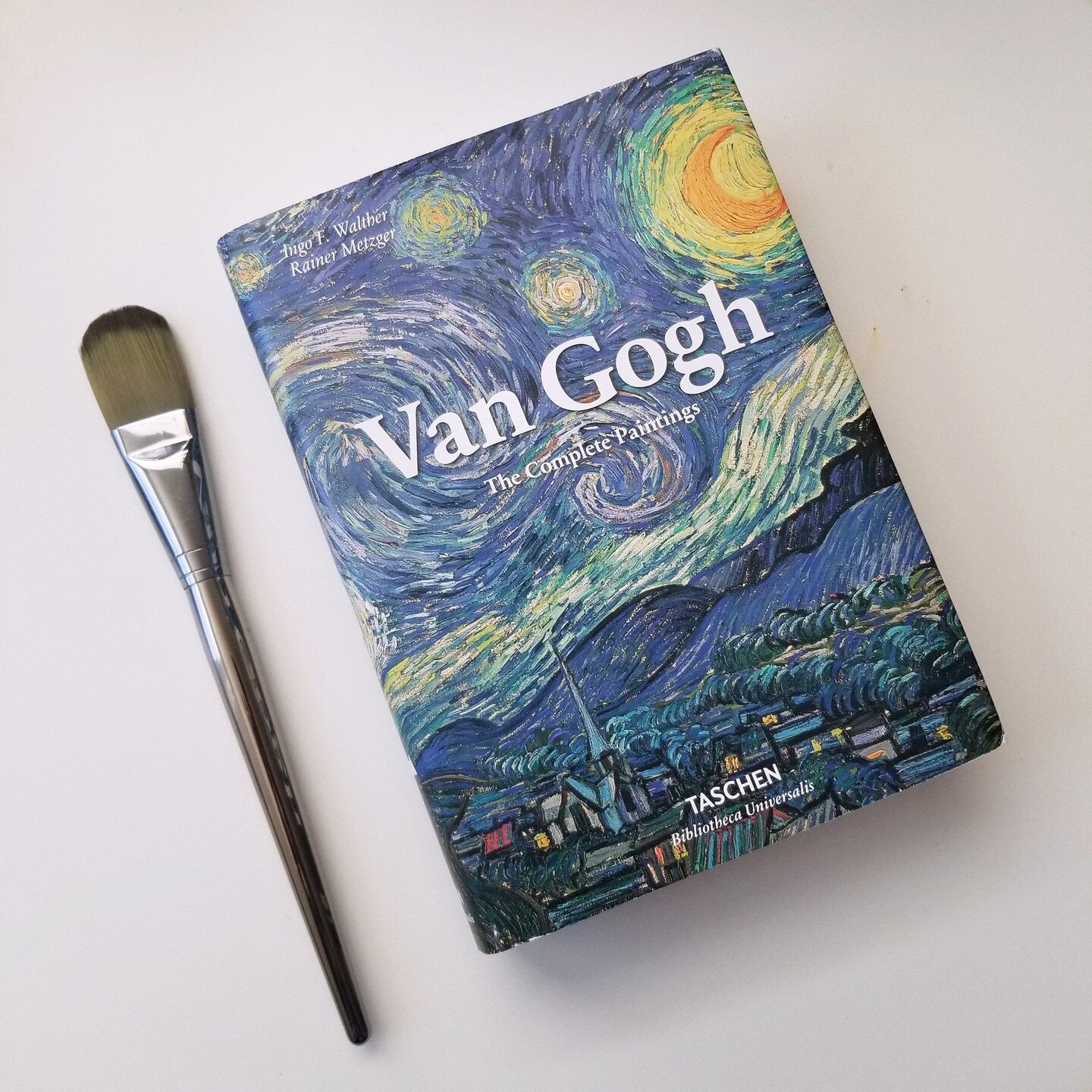 Day 4 of #21daysinmyartworld

Art book:
Last summer my mom and I took a day trip to Tucson, Arizona to visit Van Gogh: The Immersive Experience, it was amazing!

As a kid I knew about Starry Night and some of his sunflower paintings, but I never expe