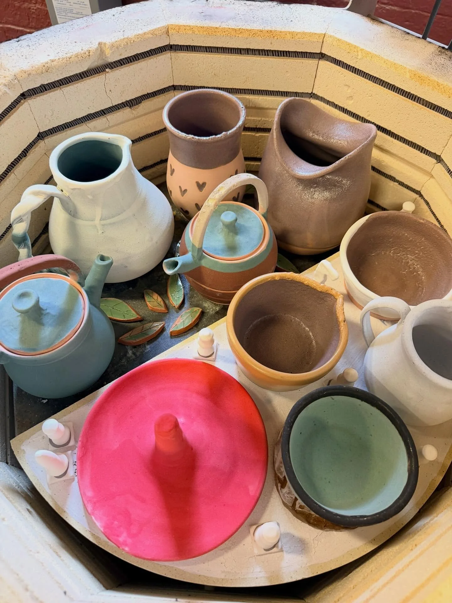 Before and after. Our 1027 got up to 1998F and had an E-1 error which meant the relays had given up the ghost. Relays replaced, back on track! The first photo is what glazes look like at that temp then the second are the pieces re-fired fully at Cone