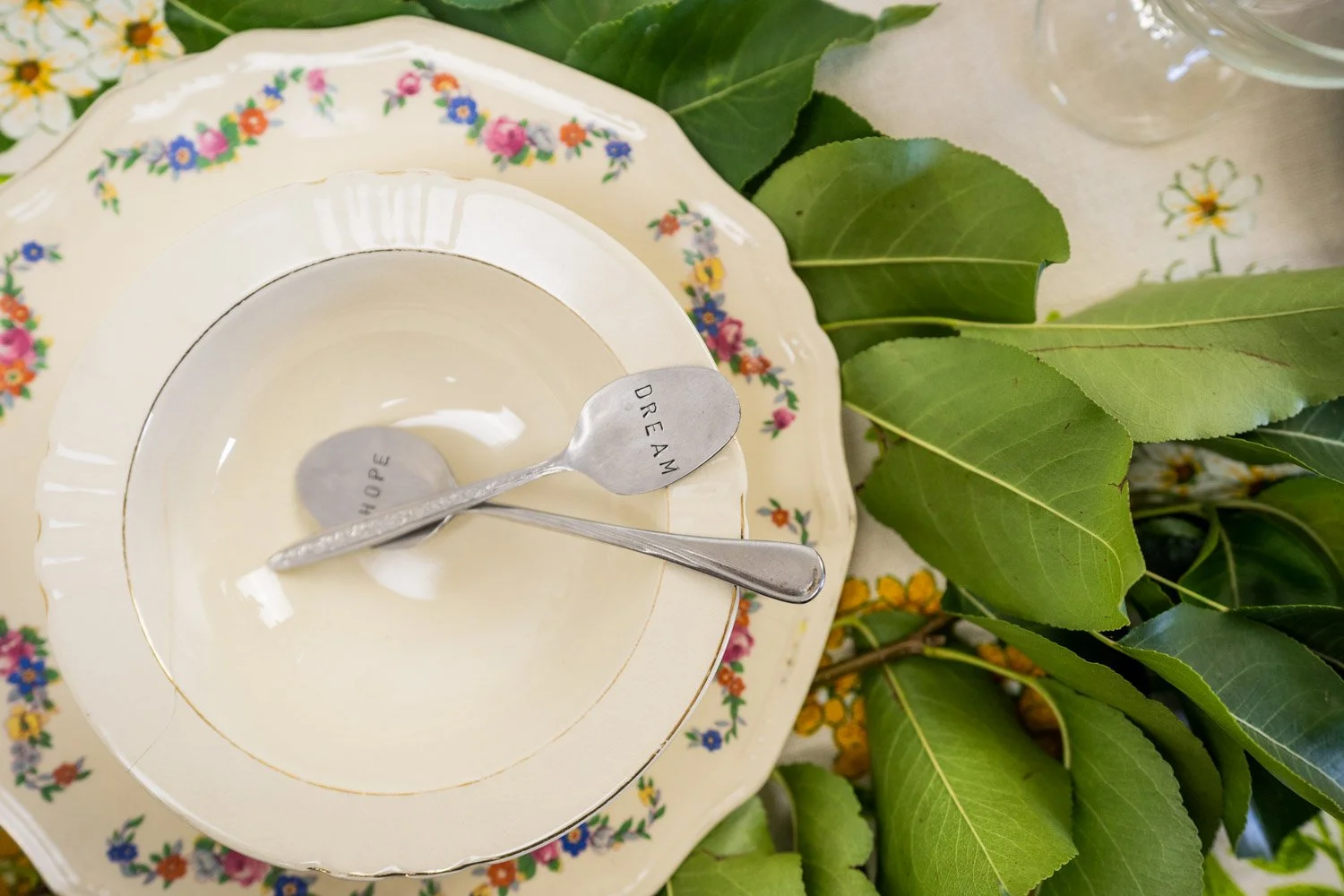 Fine Bone China Dinner Plate