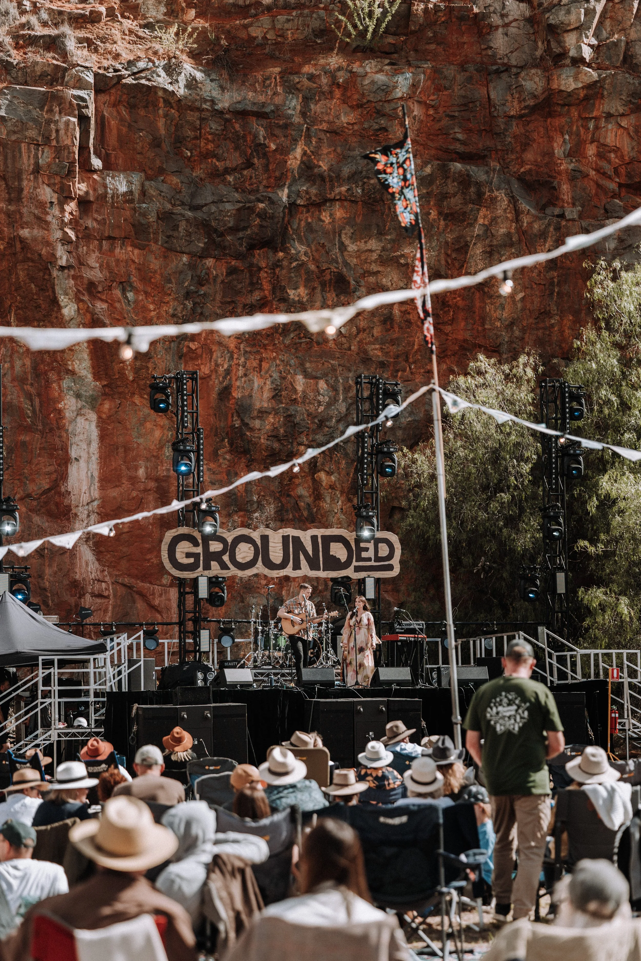grounded_25-69.jpg