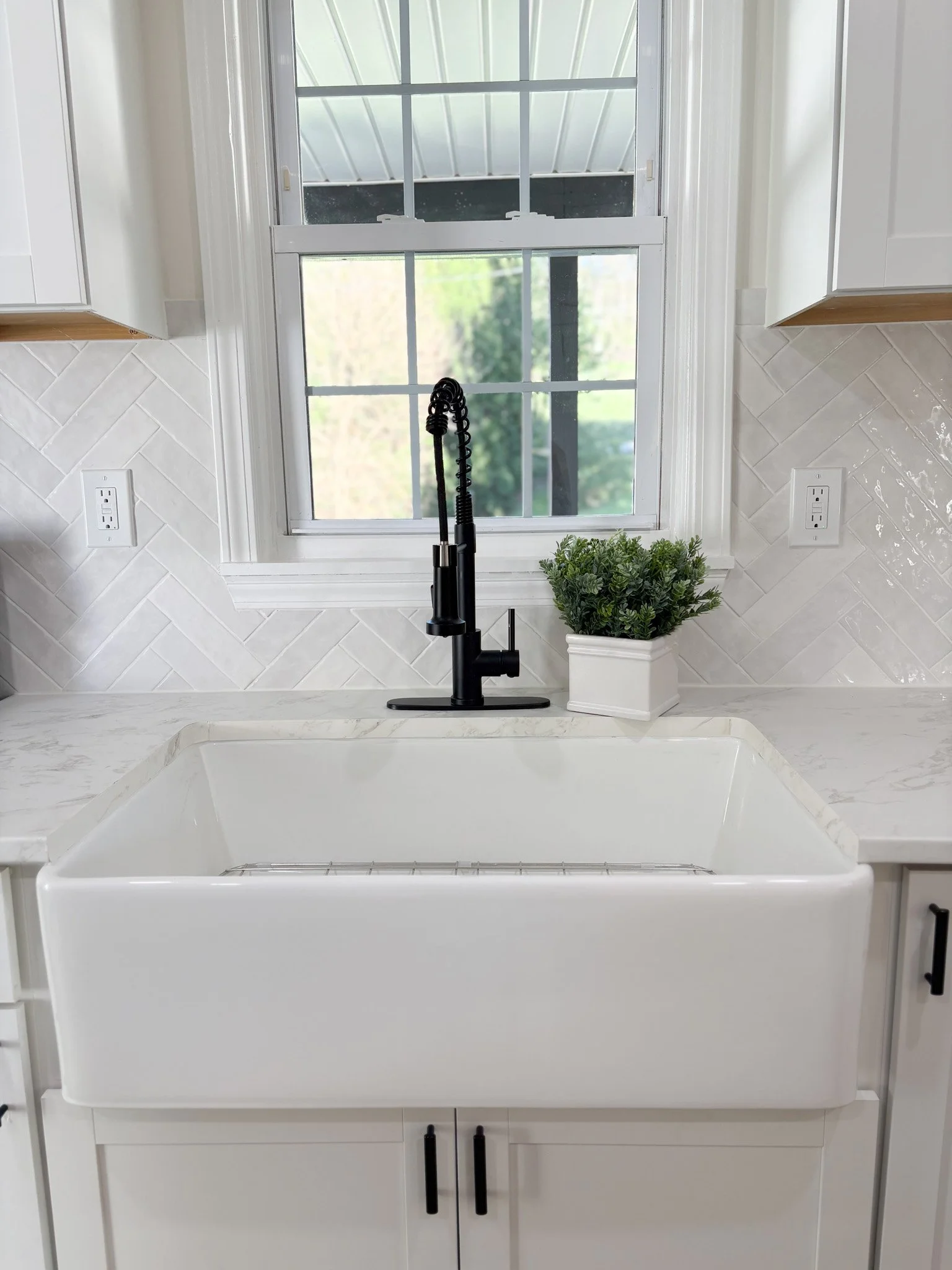 Farm sink.jpg