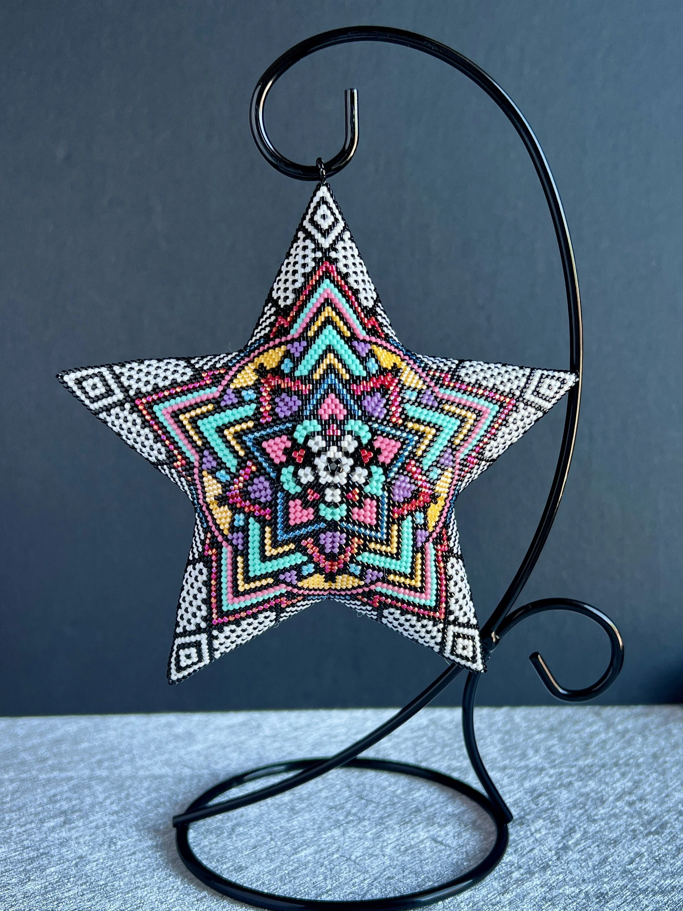 2026 Heirloom Beaded Star — Kaleidoscope