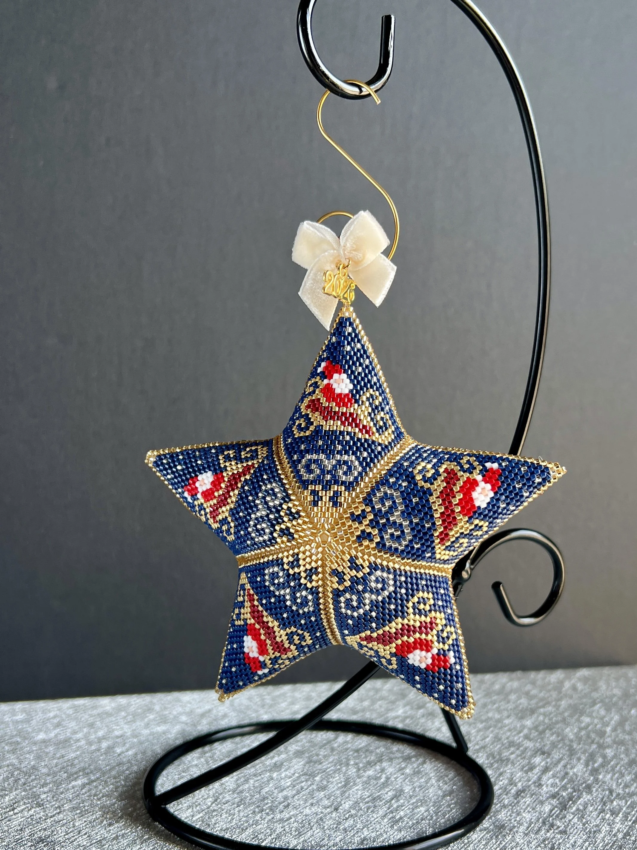 2026 Heirloom Star Ornament - Midnight Santa Sleigh