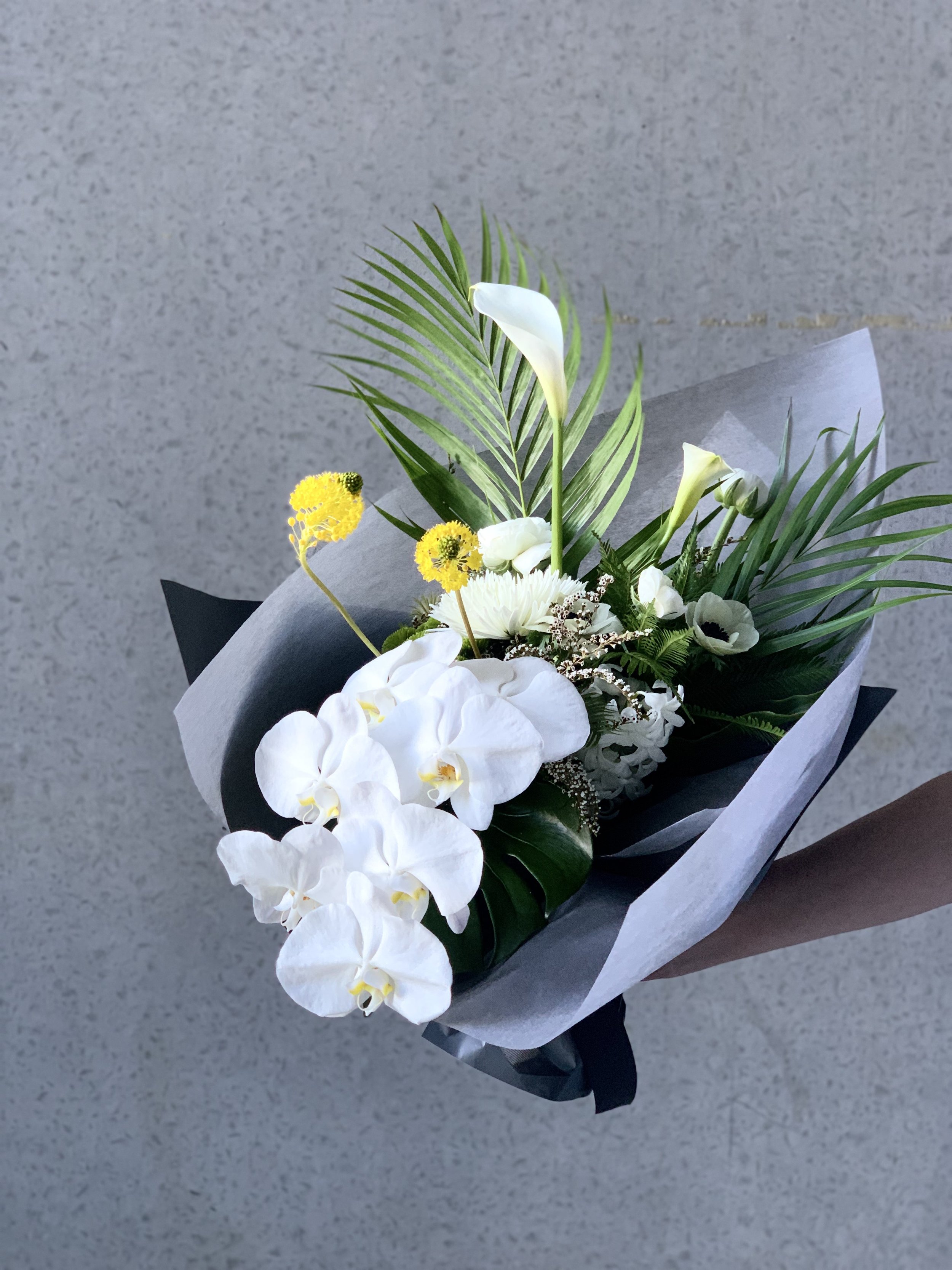 Seasonal Hand-Tied — Workshop