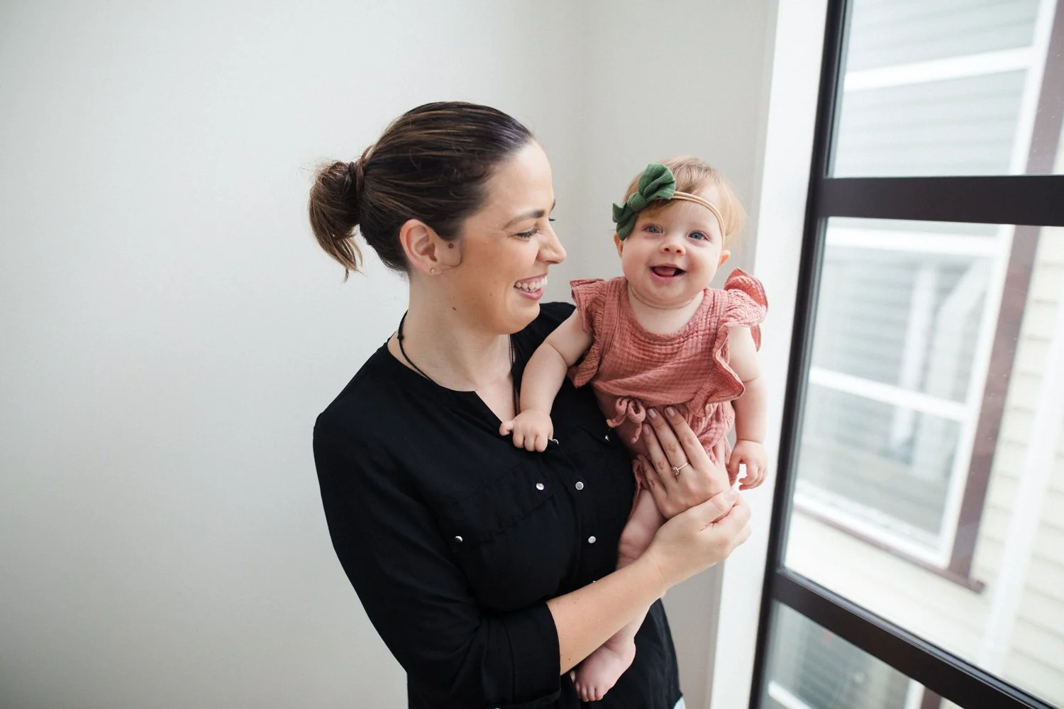 mum and baby minishoot photographer auckland