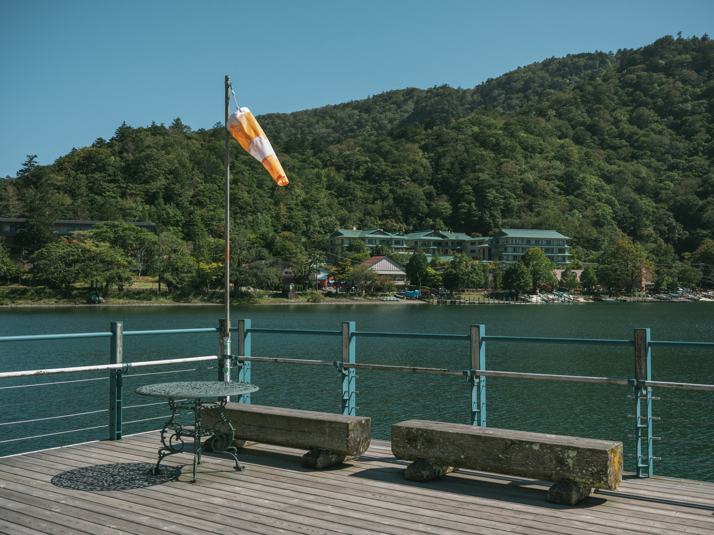 View Chuzenji lake on September 21, 2021 in Nikko, Japan. /At around 11:05 a.m., a male tourist, 25, out for a stroll alerted emergency services after finding the body floating near a bank of Lake Chuzenji./
