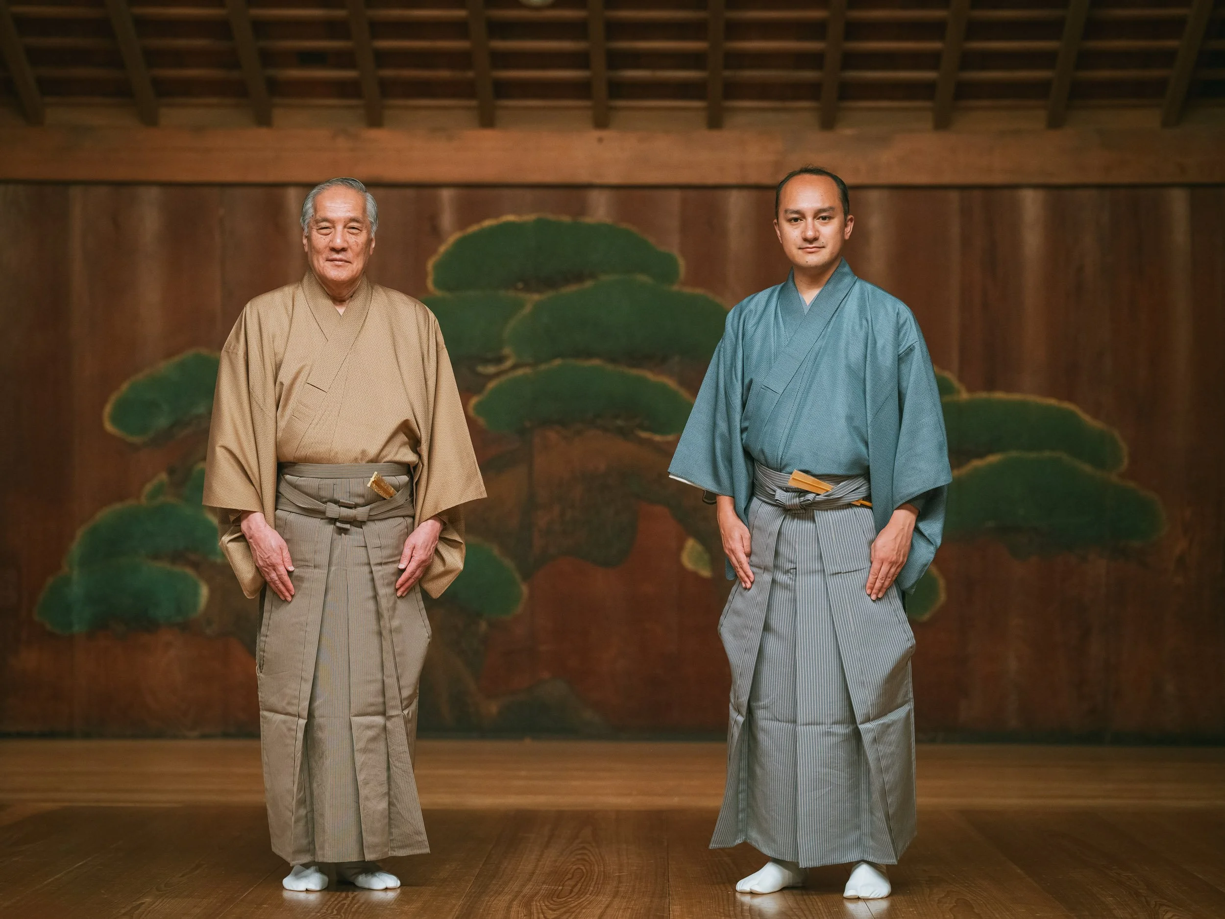 Two actors rehearse one last time before departing for Paris.