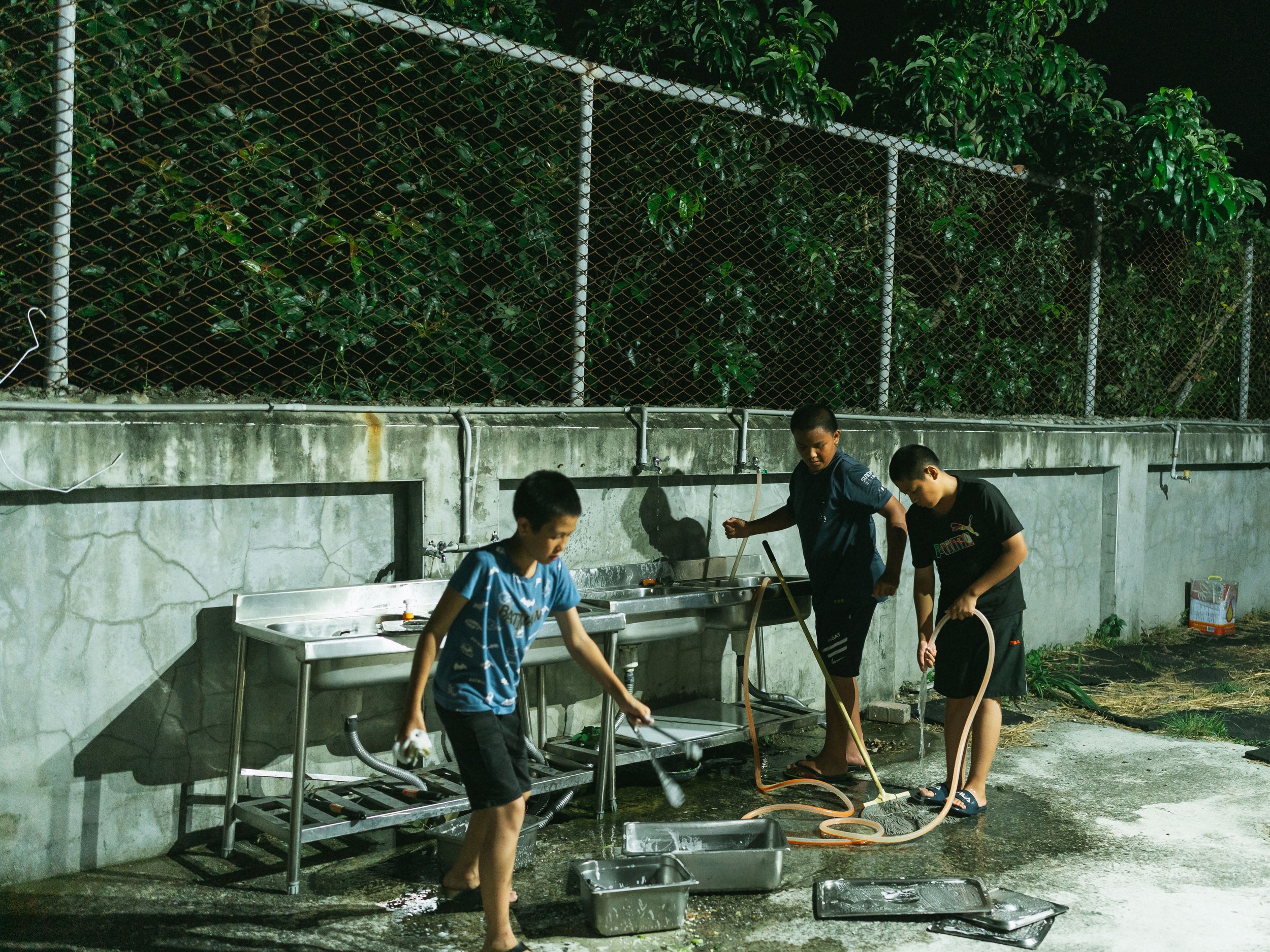 The children in the boarding school do the daily cleaning.