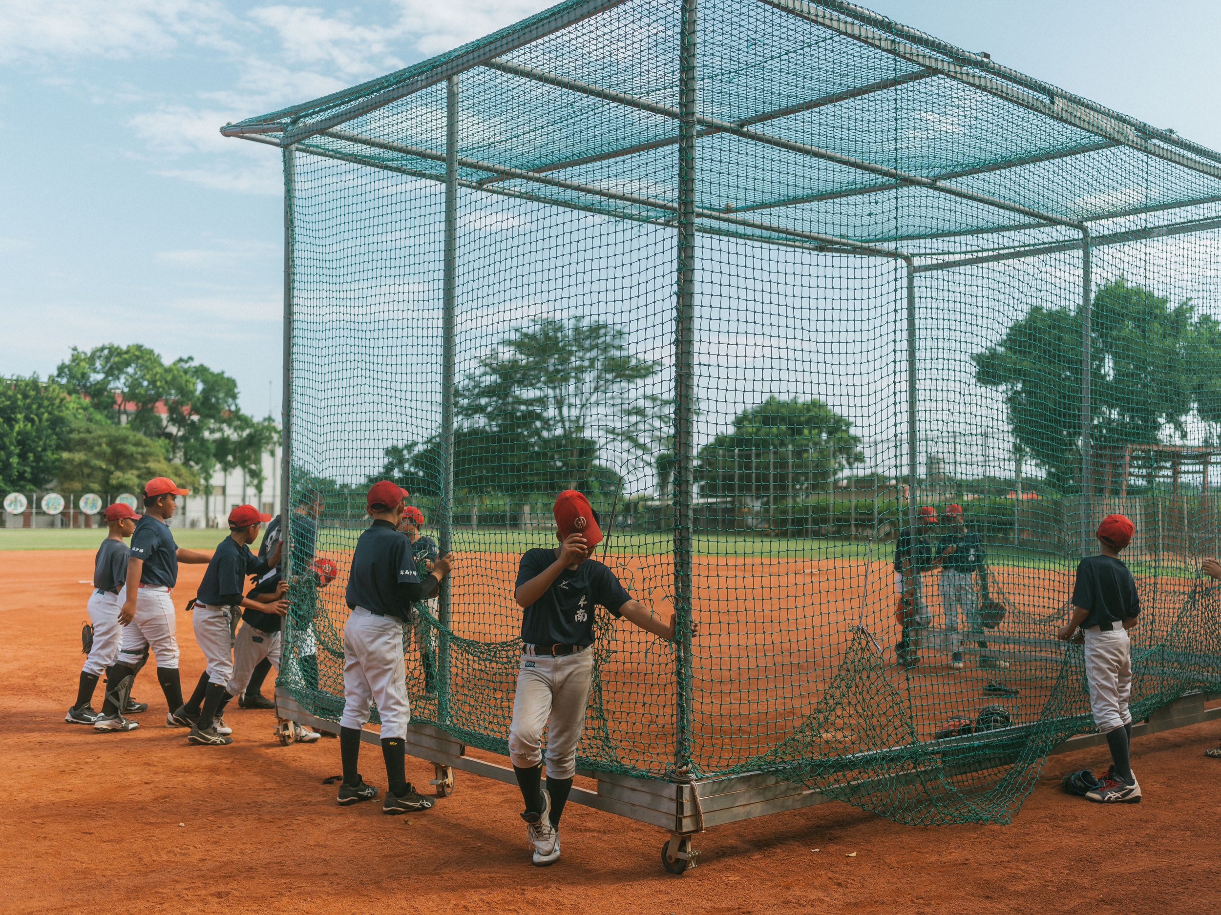 Children from Team A of Bei-Nan Elementary School are training in the afternoon.