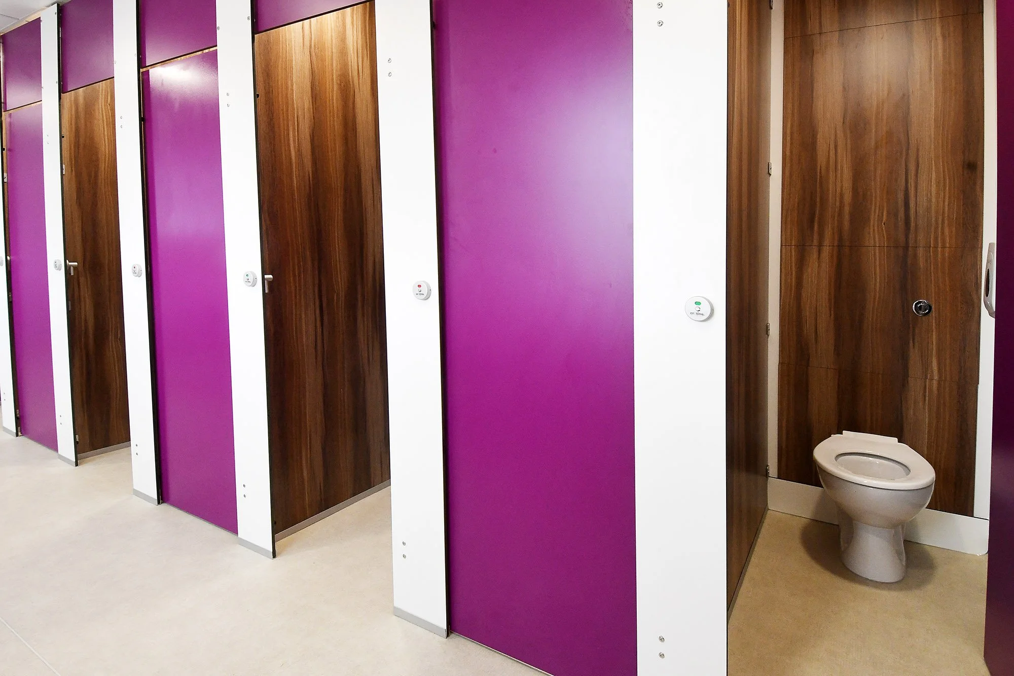 durable-school-toilet-cubicle-design.jpg