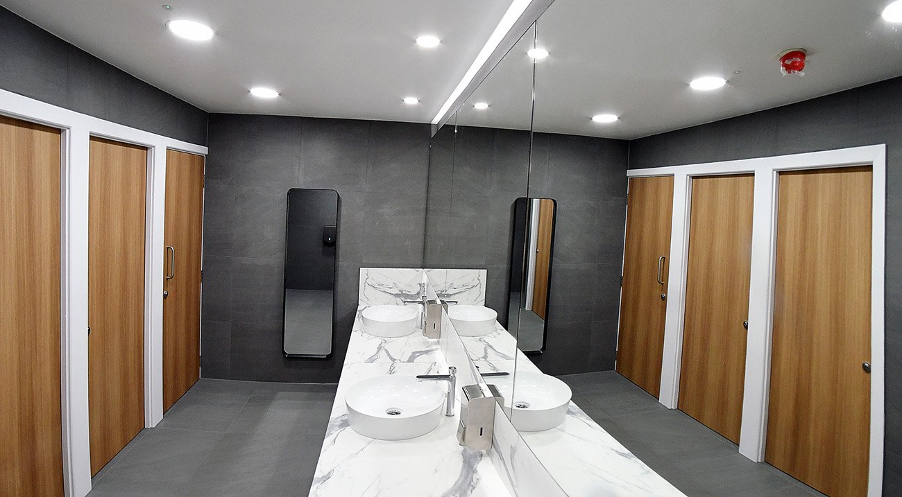 modern-washroom-mirrors.jpg