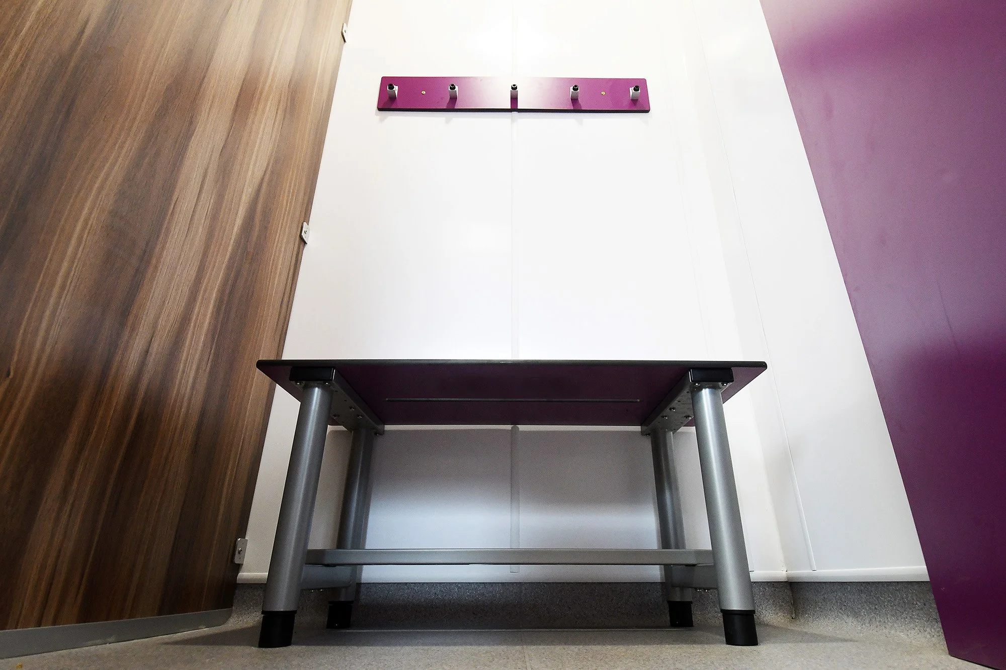 school-changing-room-bespoke-bench-seating.jpg