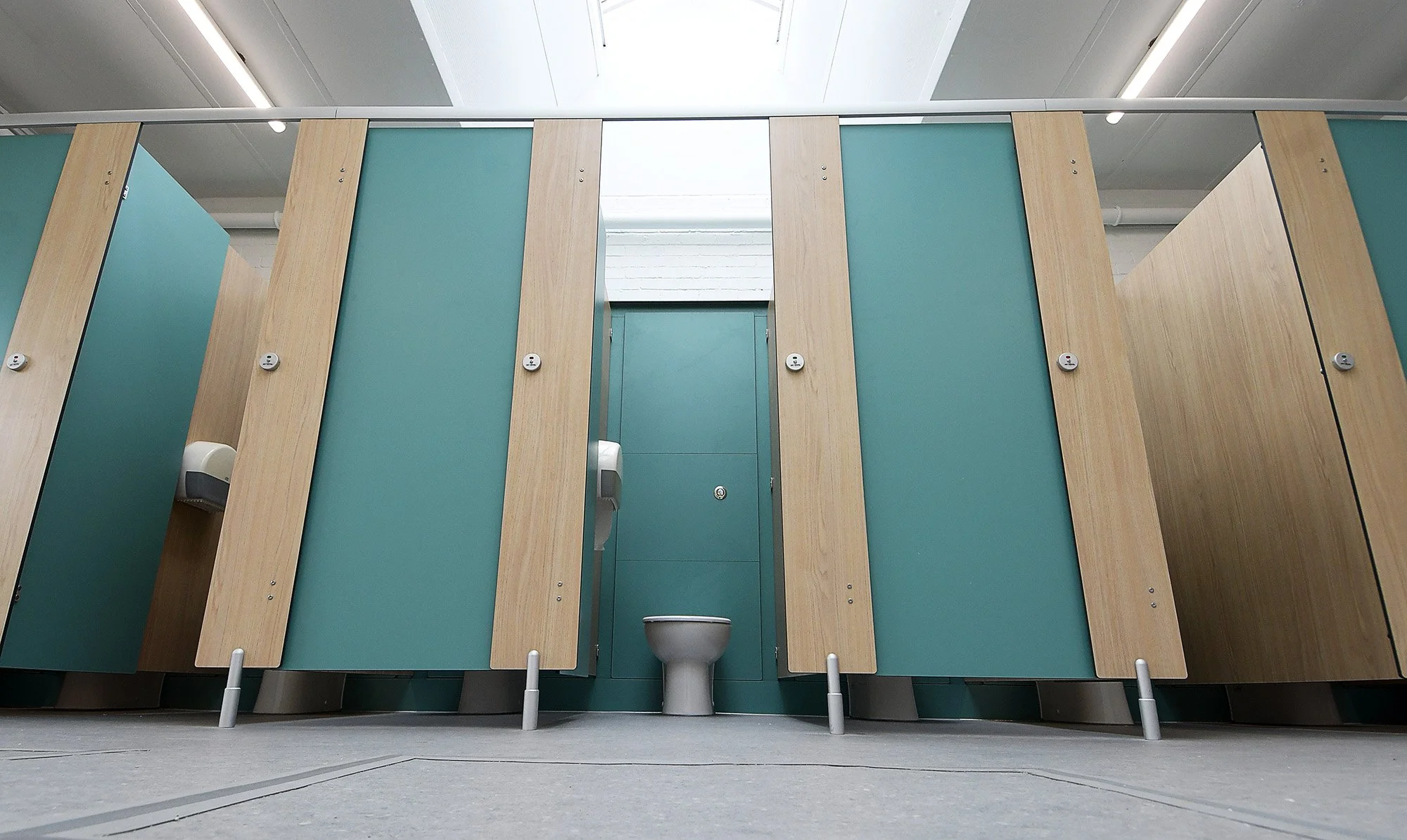 school-washroom-ideas-in-london.jpg