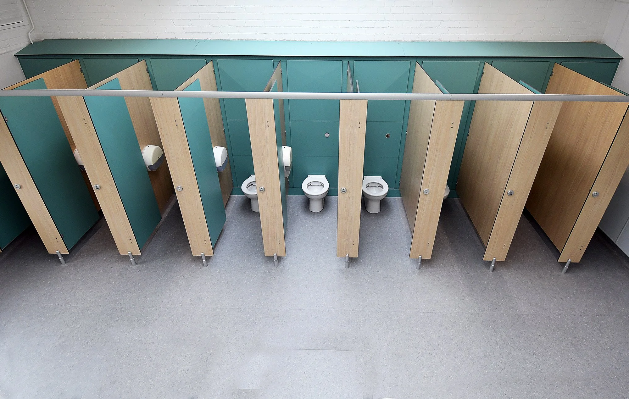 primary-school-toilet-design.jpg