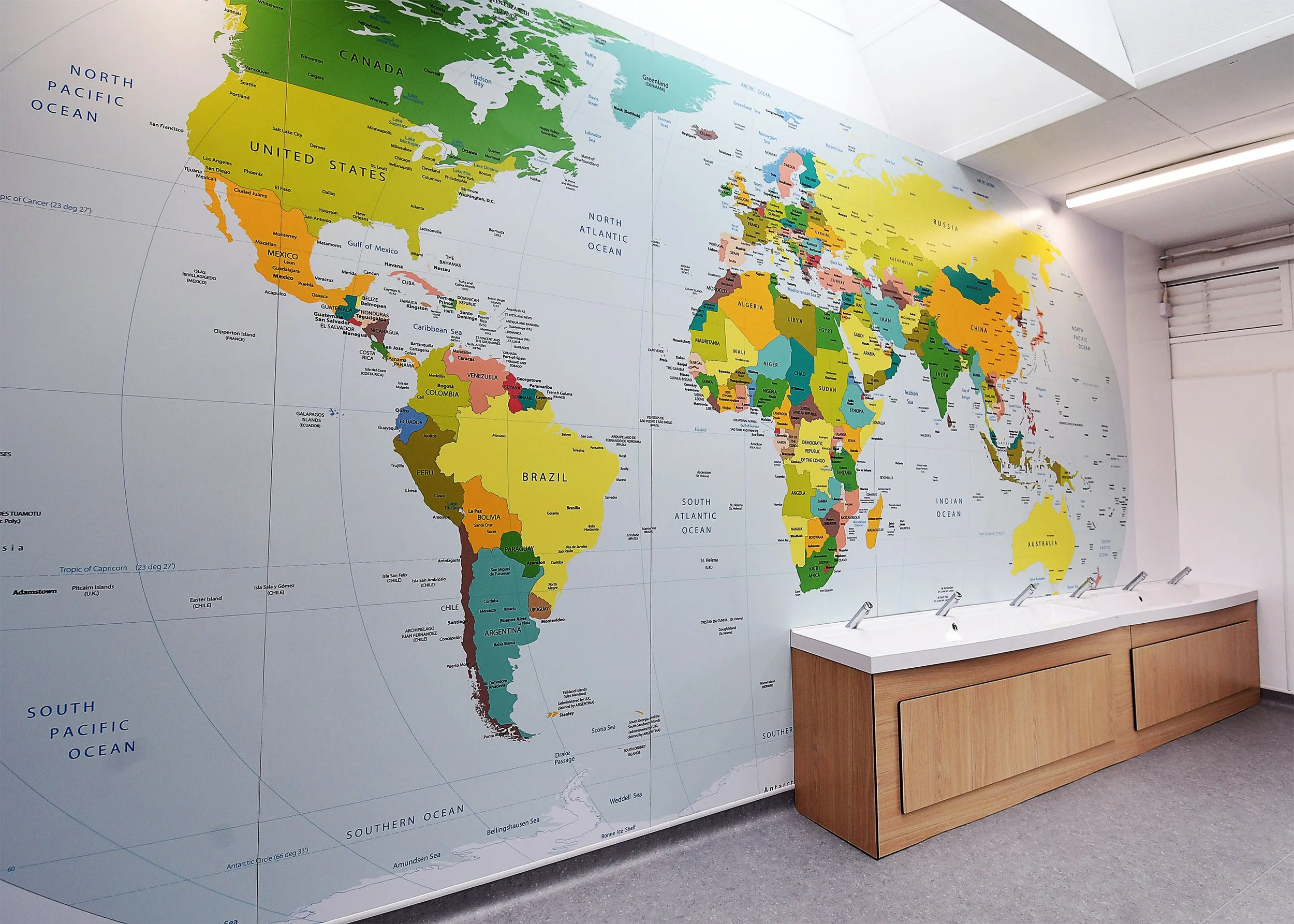 primary-school-washroom-design-london.jpg