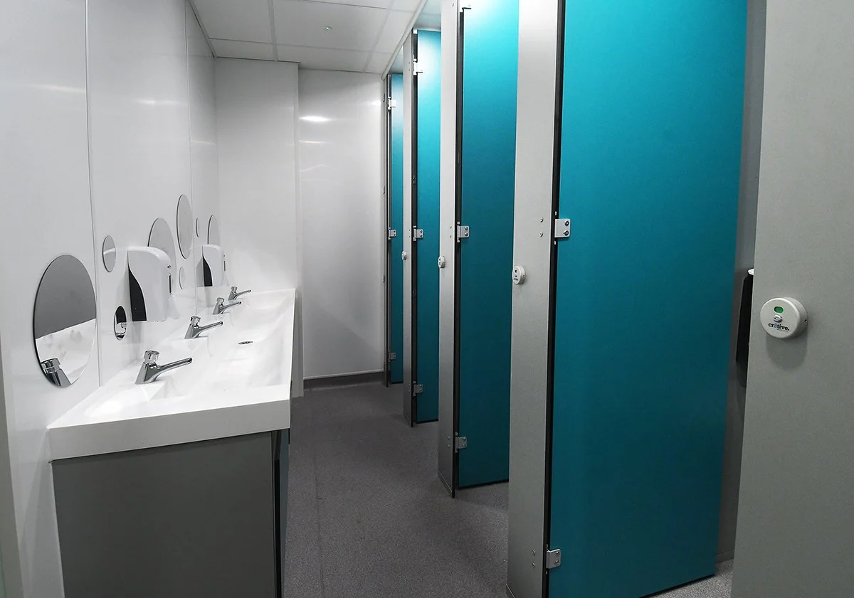 reedwood-primary-school-shared-washroom-colour-coded-cubicles.jpg